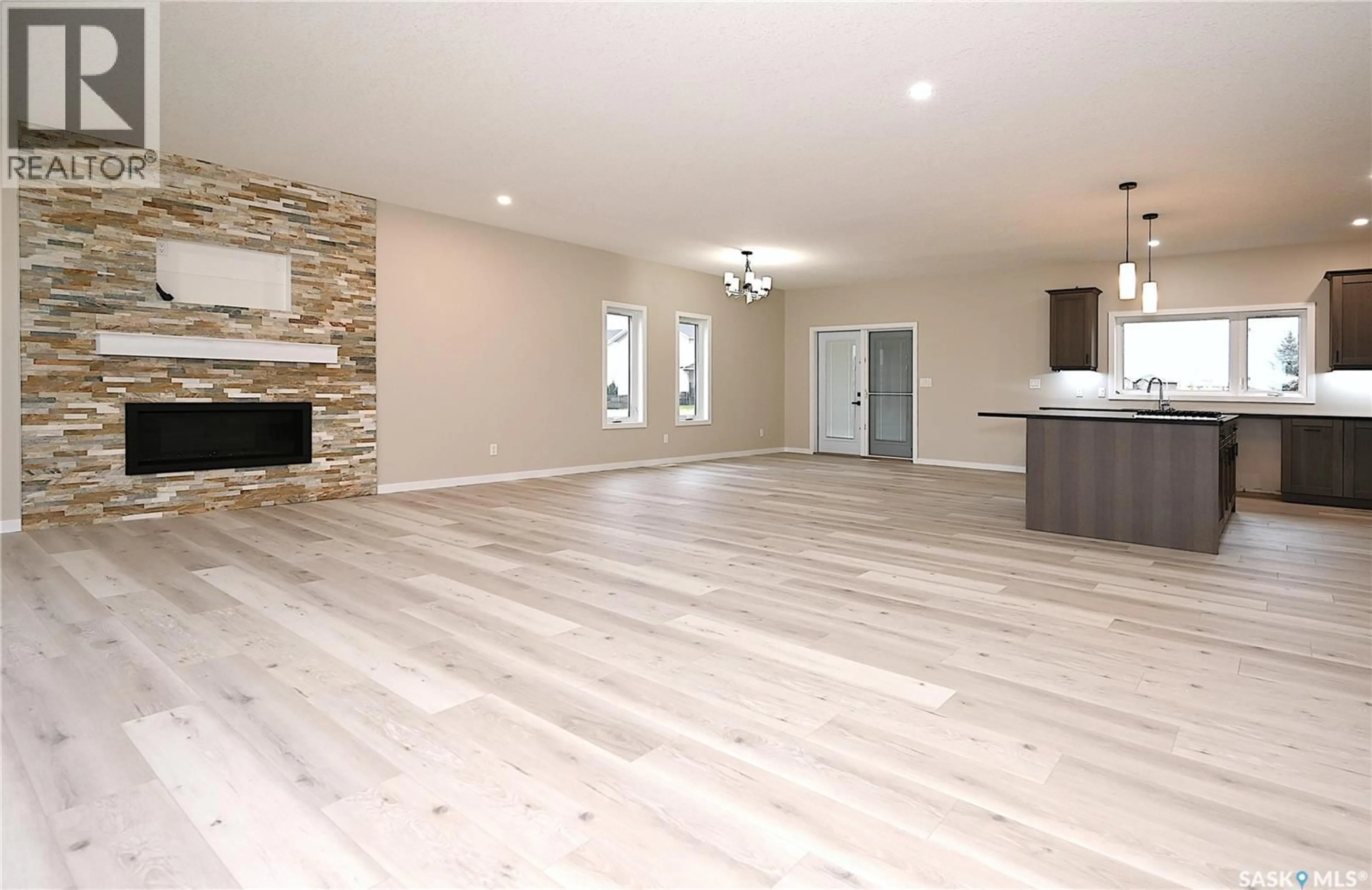 Unknown for 10 2330 MORSKY DRIVE, Estevan Saskatchewan S4A3A5