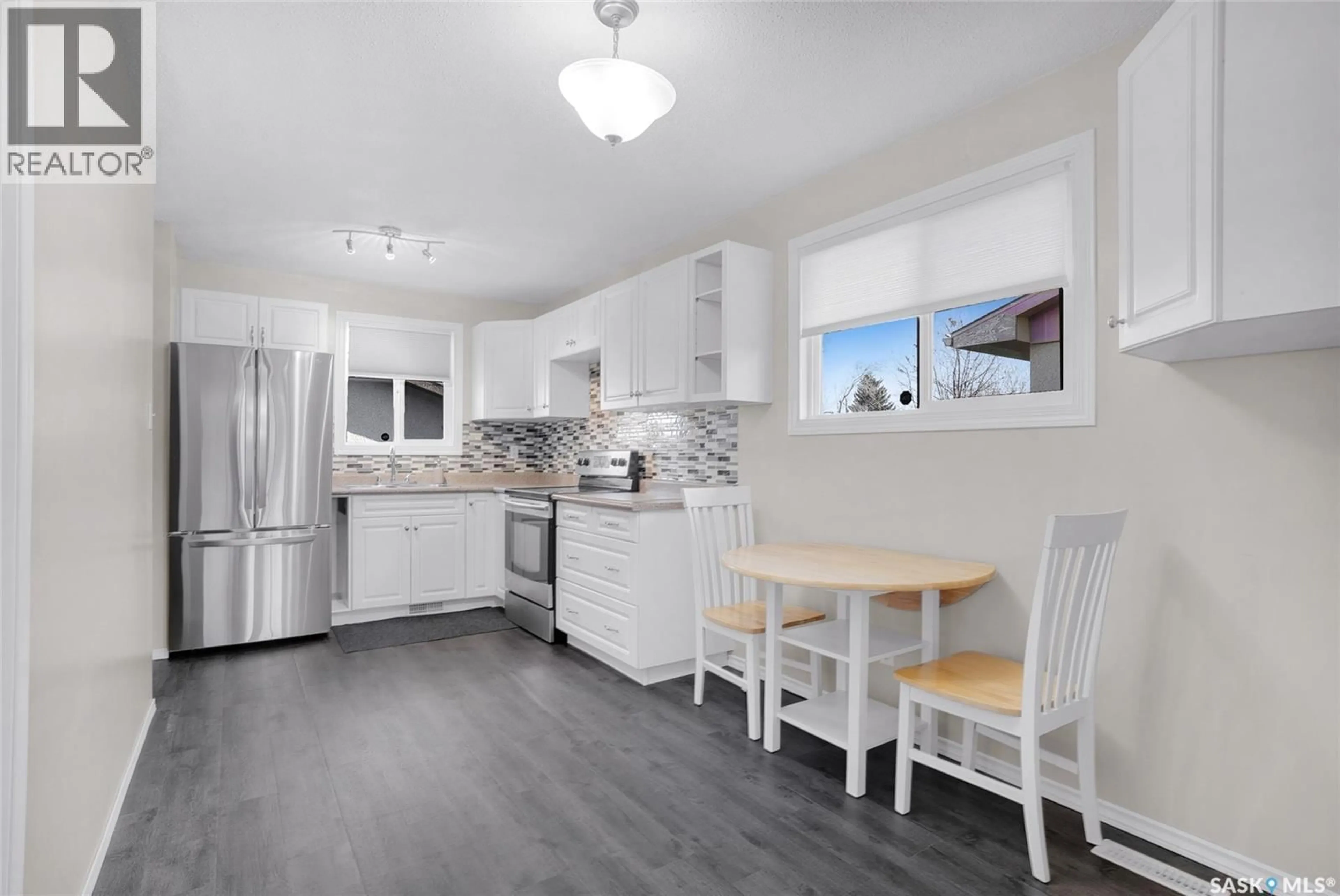 Open concept kitchen, unknown for 330 SMALLWOOD CRESCENT, Saskatoon Saskatchewan S4L4S5