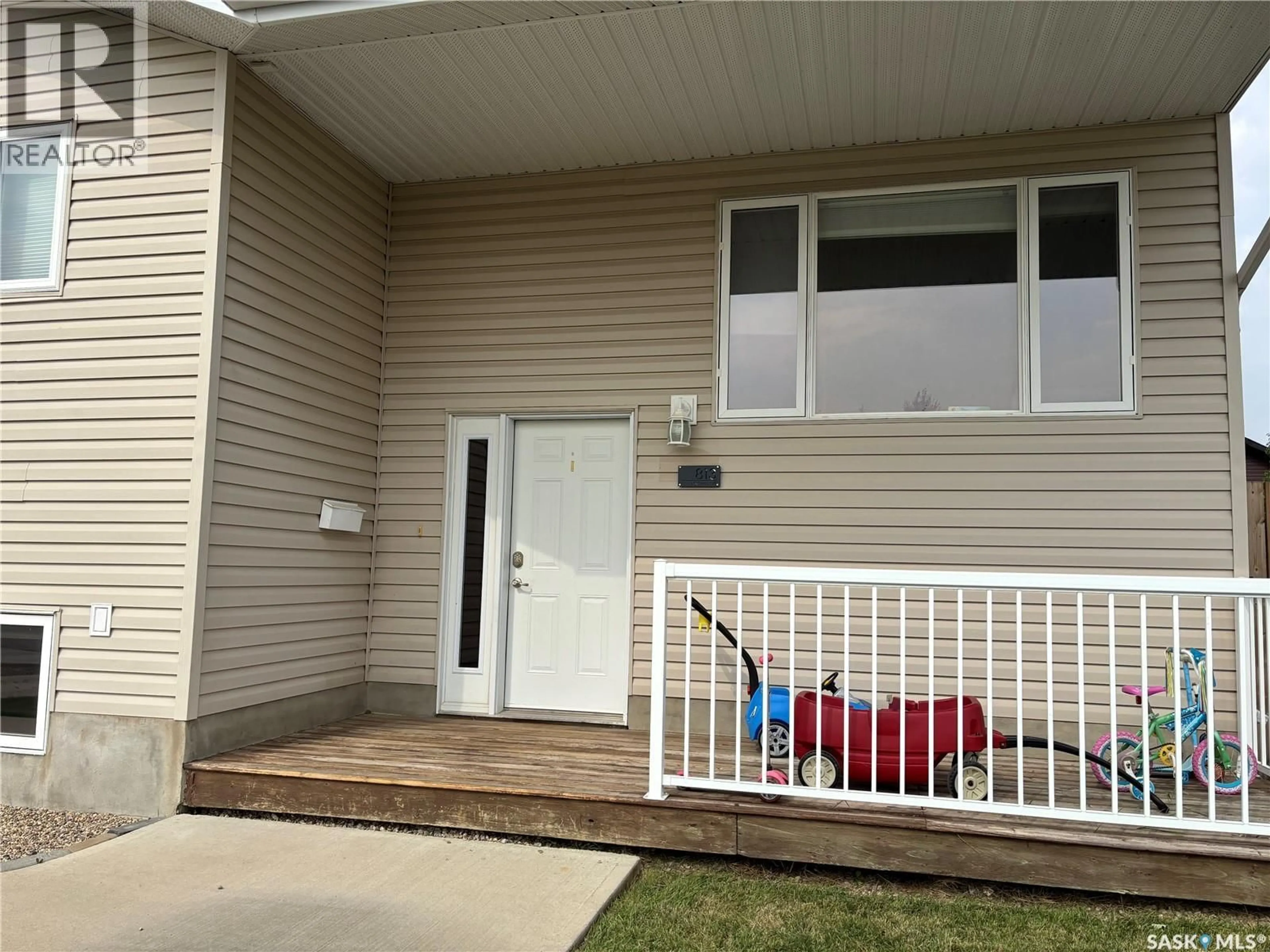 Unknown for 813 LOCHWOOD PLACE, Swift Current Saskatchewan S9H4W9