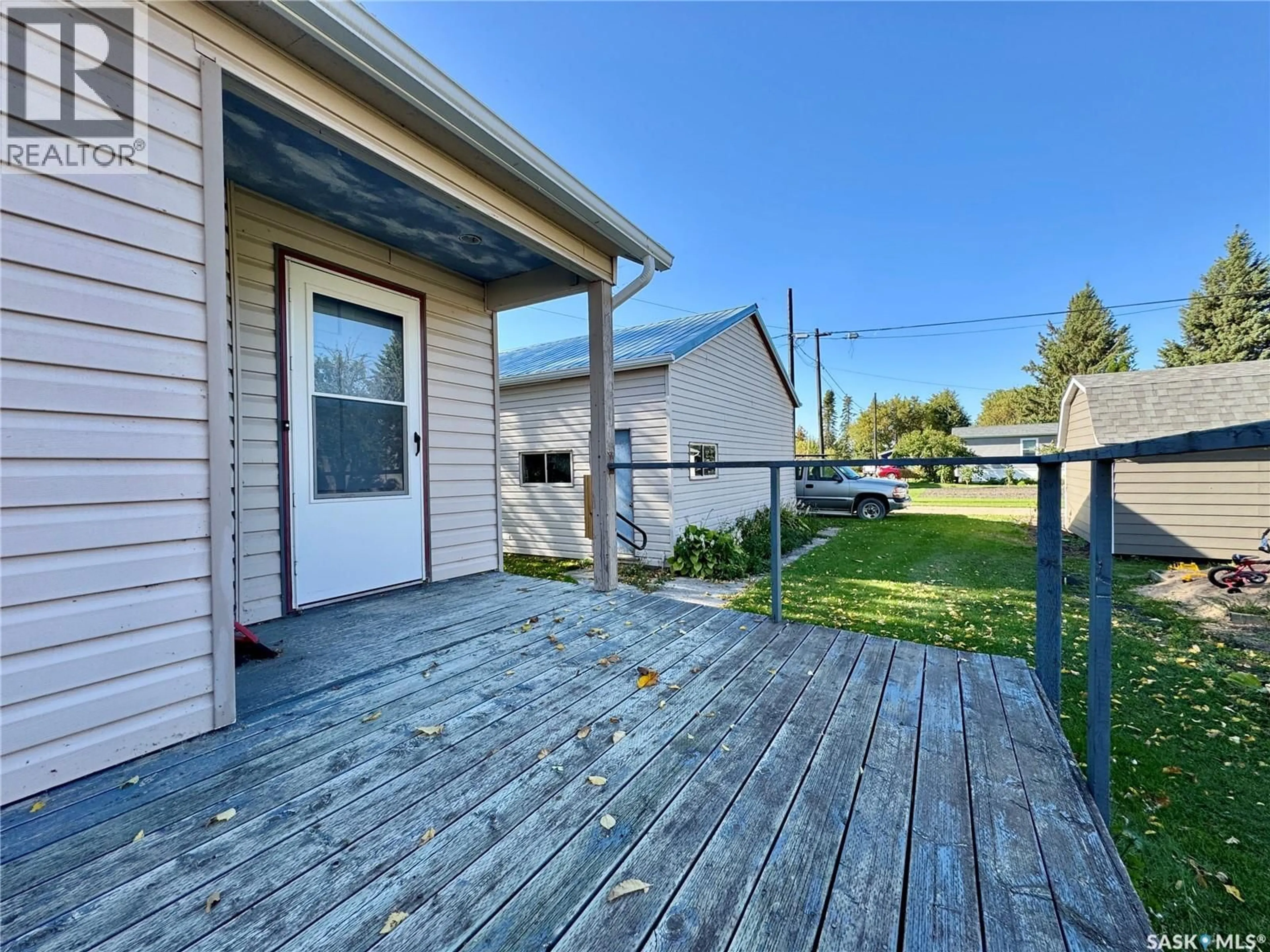 Unknown for 305 COMMERCIAL STREET, Saltcoats Saskatchewan S0A3R0