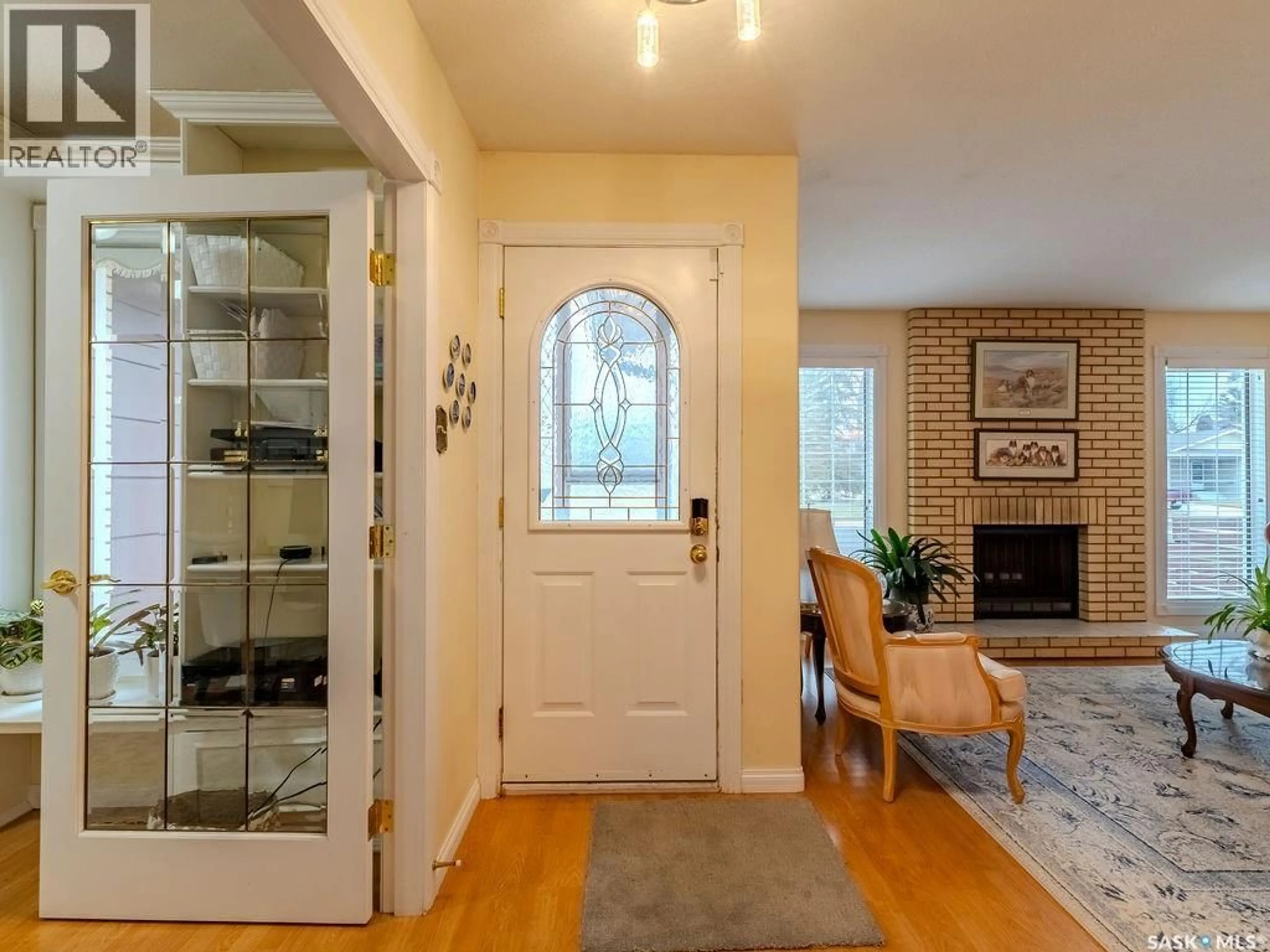 Indoor entryway for 139 SMITH ROAD, Saskatoon Saskatchewan S7M4Z4