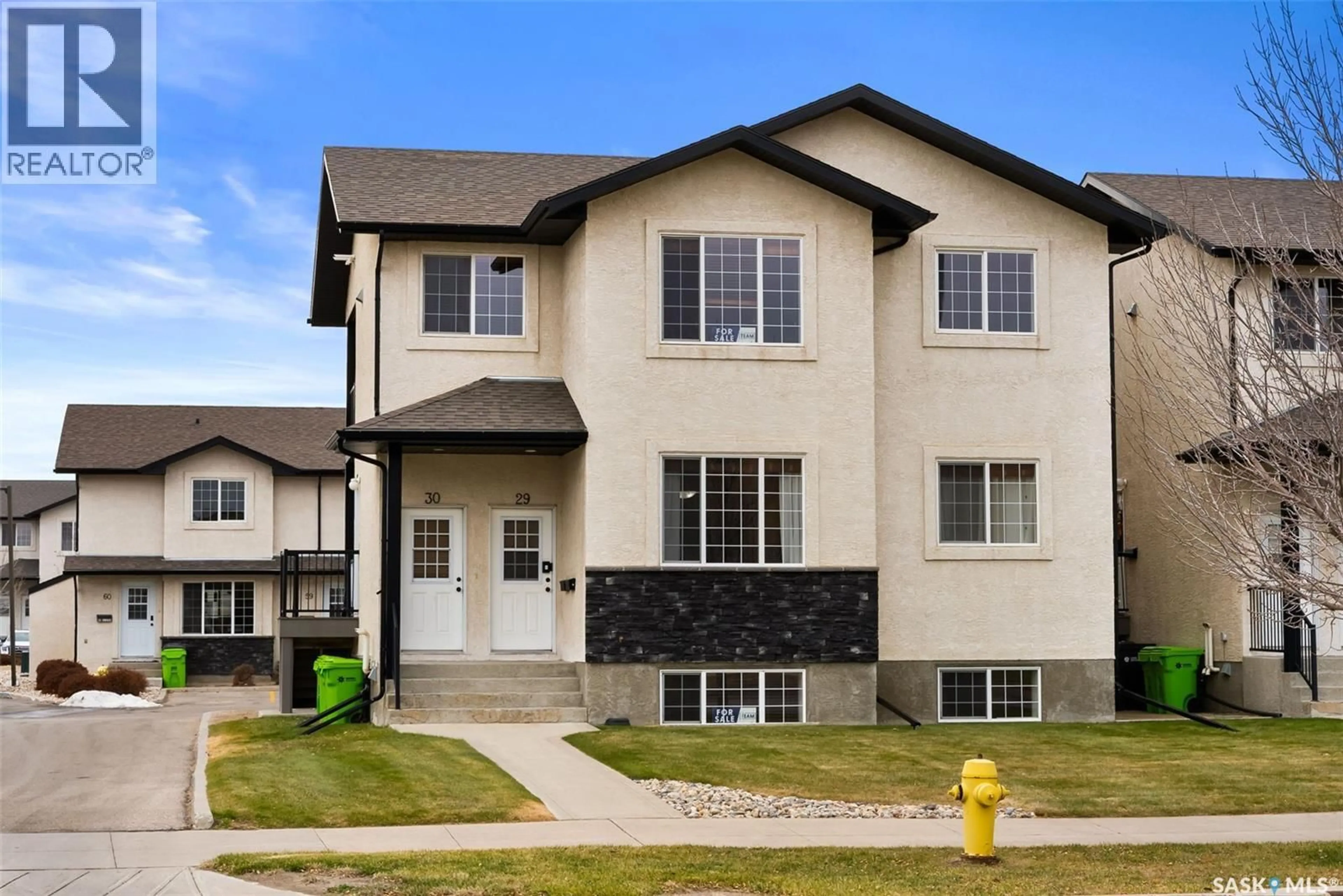 Home with vinyl exterior material, street for 4640 - 30 HARBOUR LANDING DRIVE, Regina Saskatchewan S4W0B8