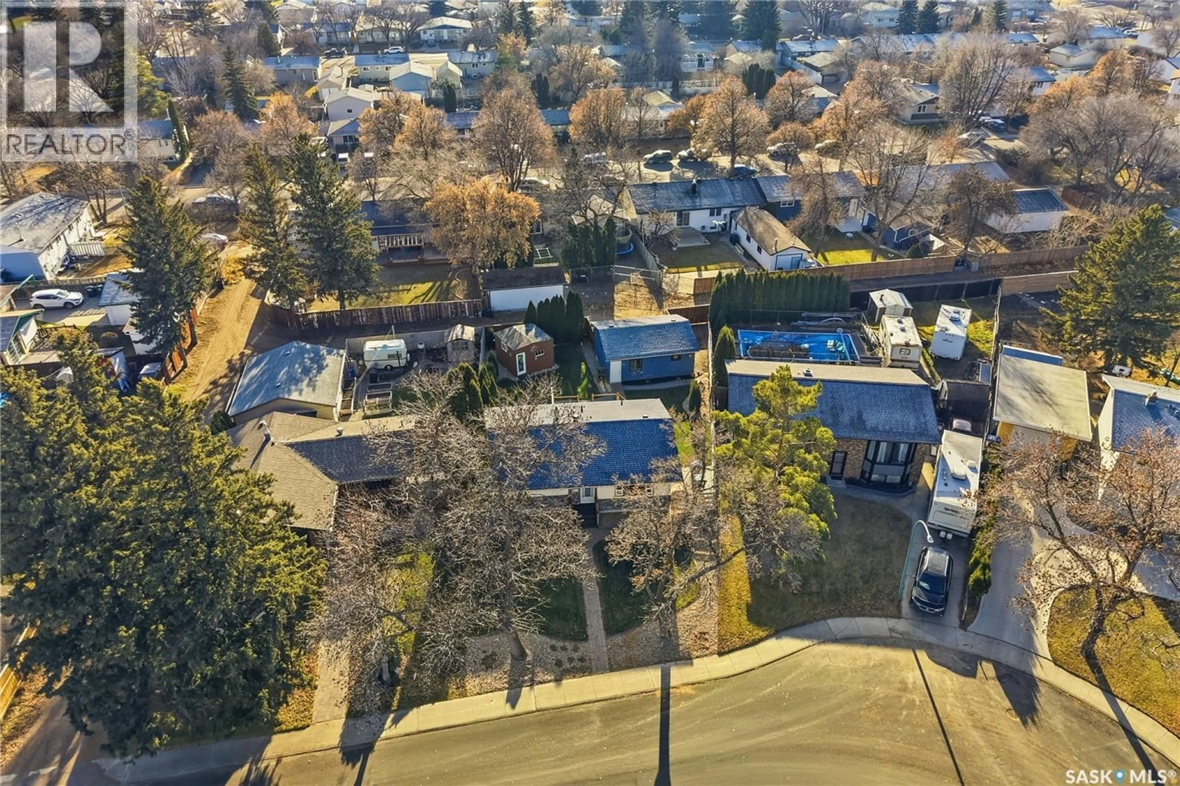 A pic from outside/outdoor area/front of a property/back of a property/a pic from drone, city buildings view from balcony for 11 WALKER CRESCENT, Saskatoon Saskatchewan S7L4H7