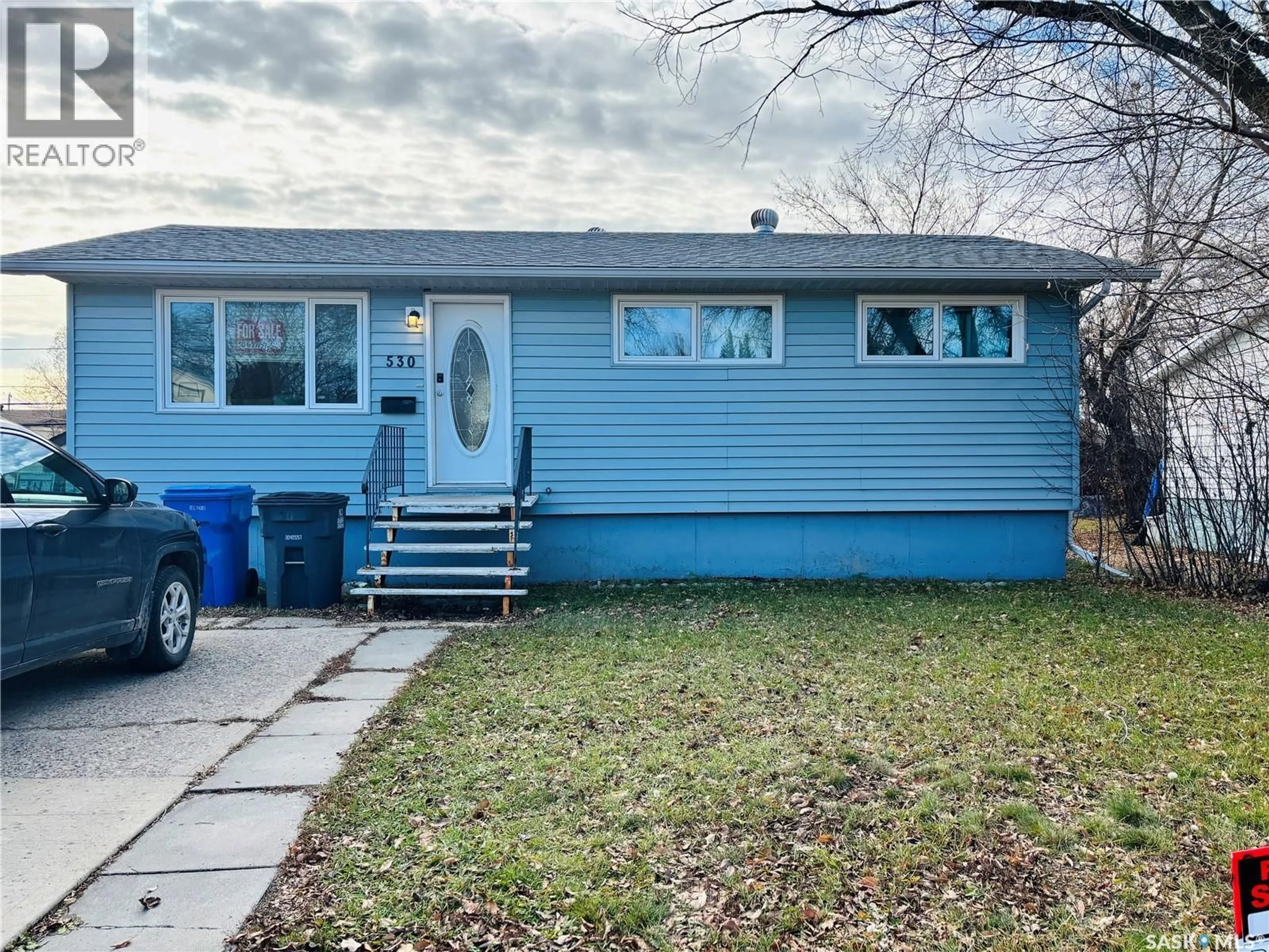 Home with vinyl exterior material, street for 530 FIRST STREET, Estevan Saskatchewan S4A0E8