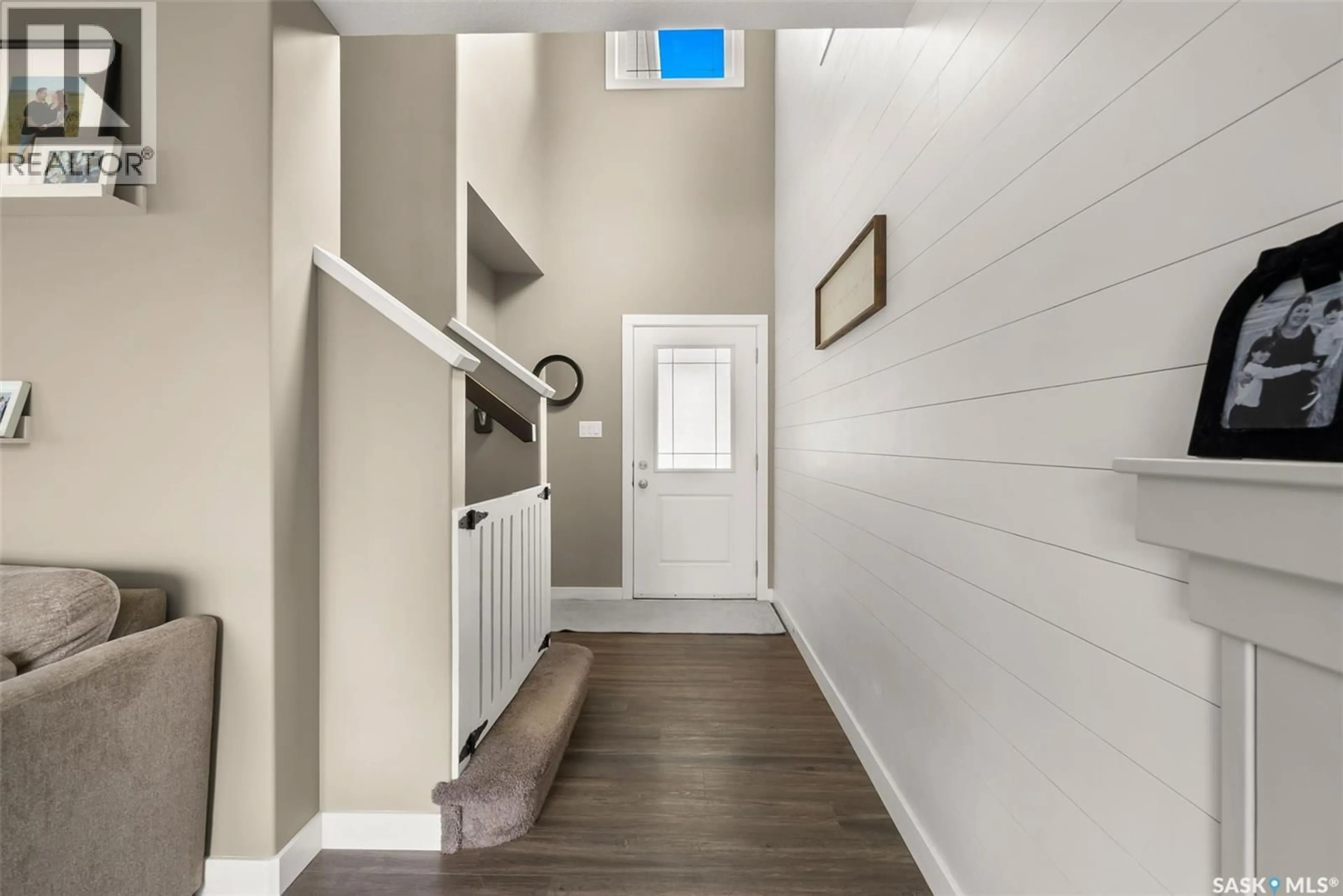 Indoor entryway for 5122 SNOWBIRDS CRESCENT, Regina Saskatchewan S4W0H4