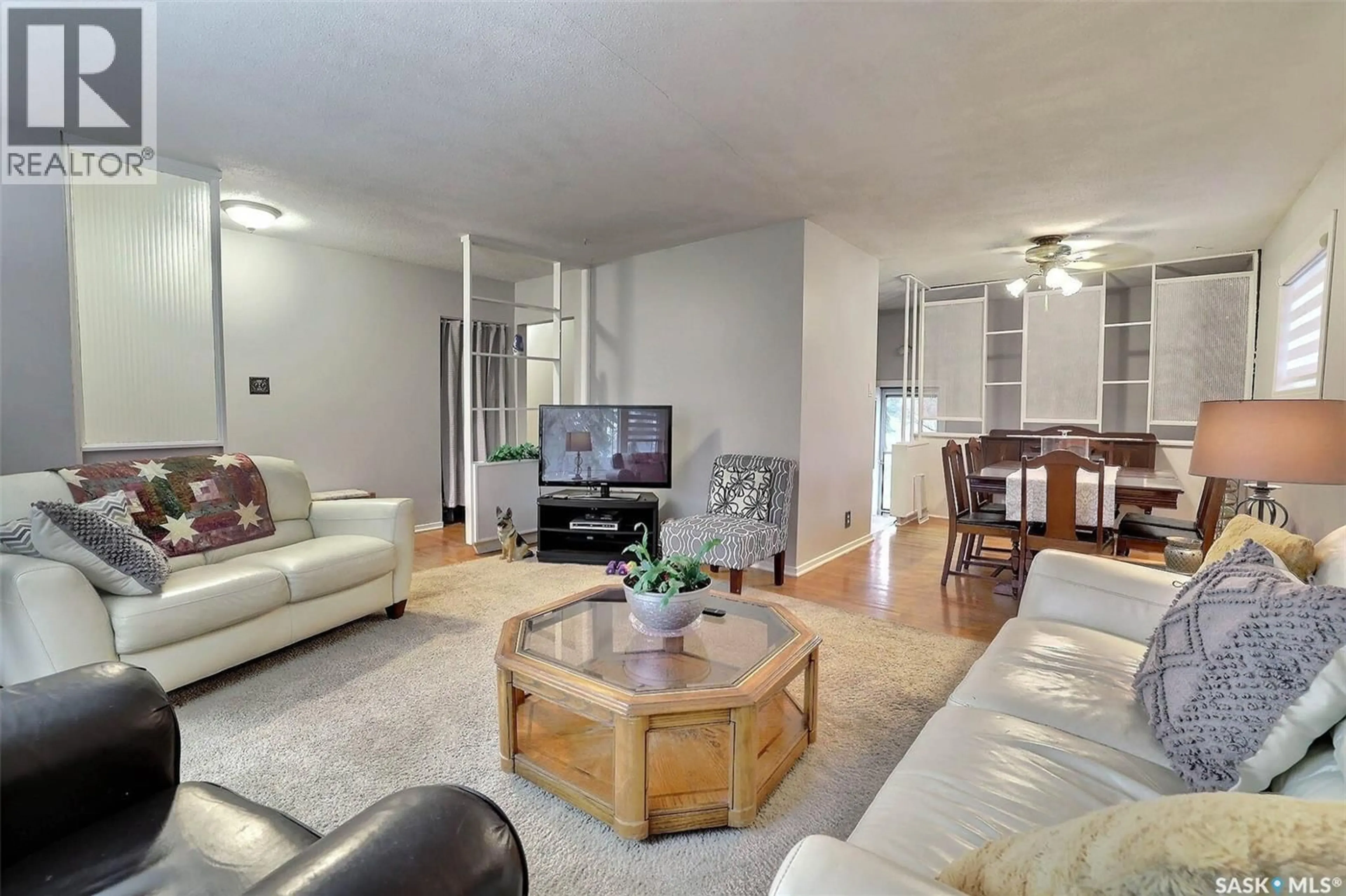 Living room with furniture, unknown for 1711 GRANT DRIVE, Regina Saskatchewan S4S4V3