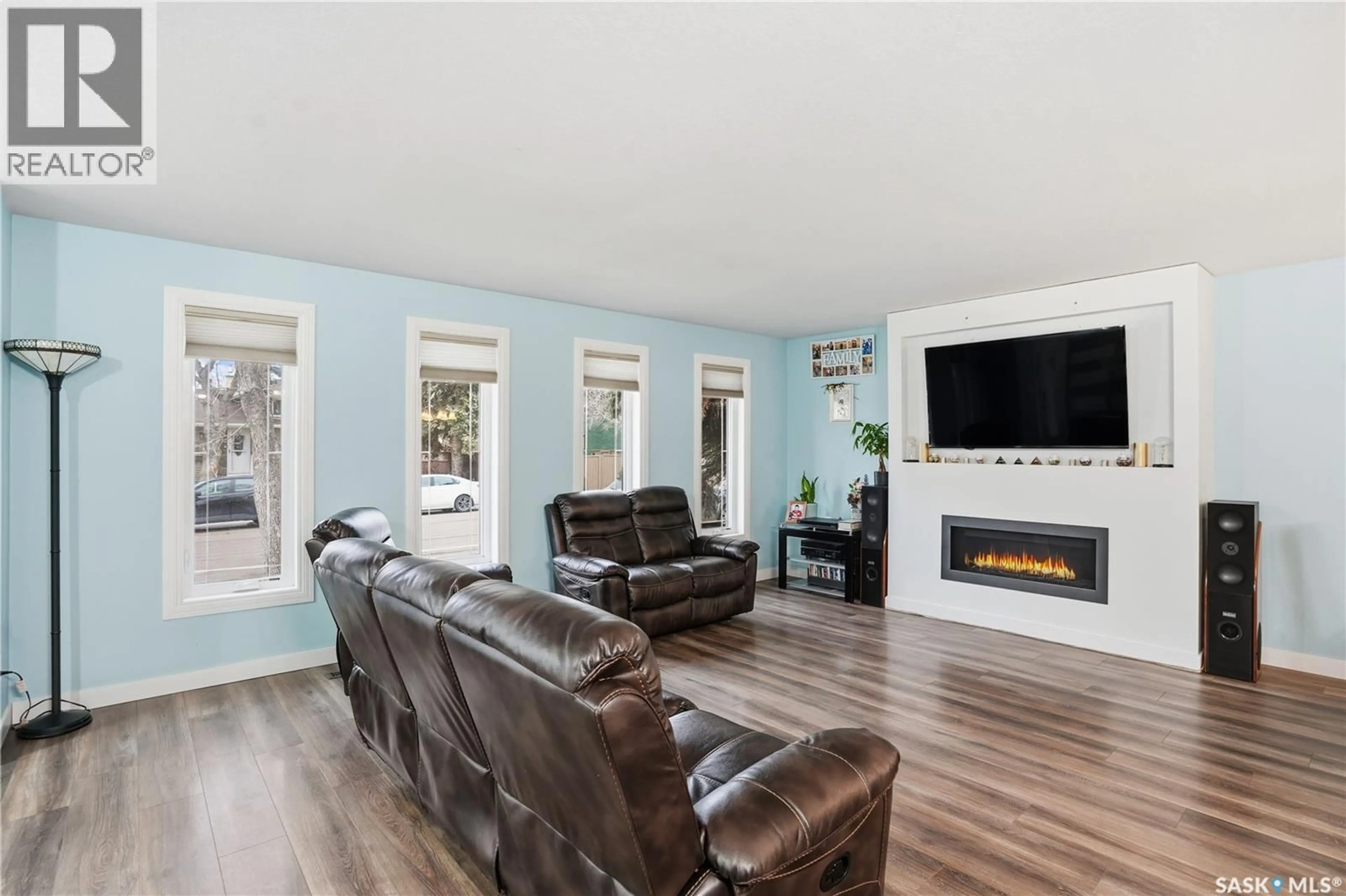 Living room with furniture, unknown for 155 CATHERWOOD CRESCENT, Regina Saskatchewan S4J7J8