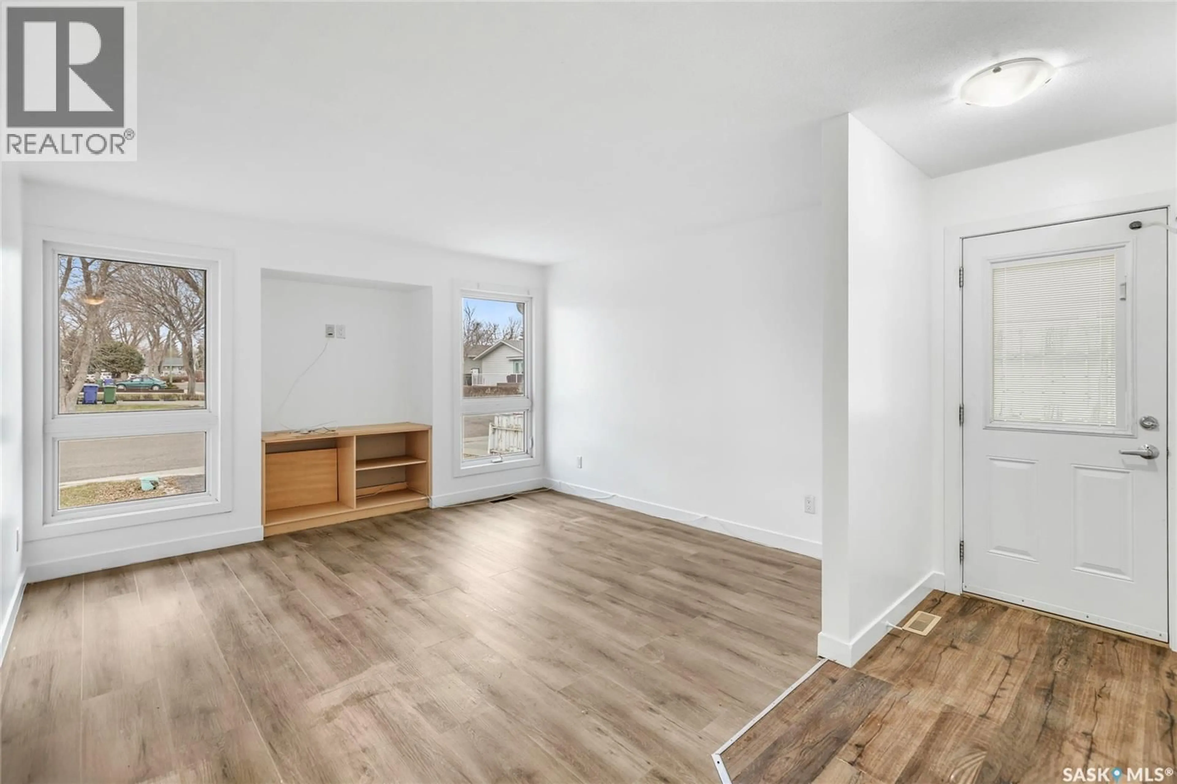 A pic of a room for 103 CHURCH DRIVE, Regina Saskatchewan S4X1L7