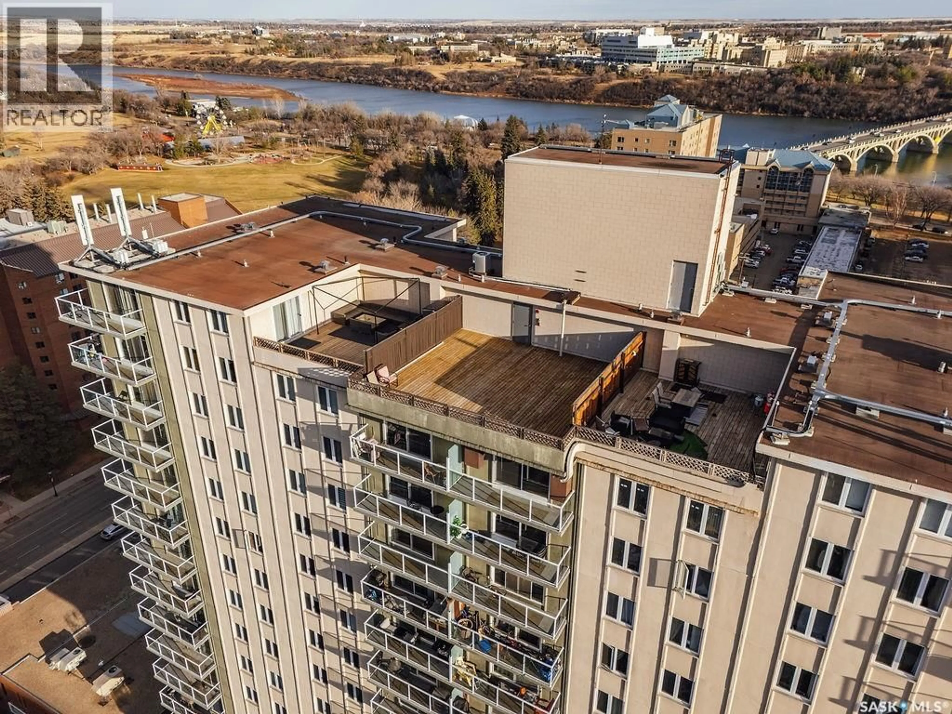 A pic from outside/outdoor area/front of a property/back of a property/a pic from drone, city buildings view from balcony for N - 1701 320 5TH AVENUE, Saskatoon Saskatchewan S7K2P5
