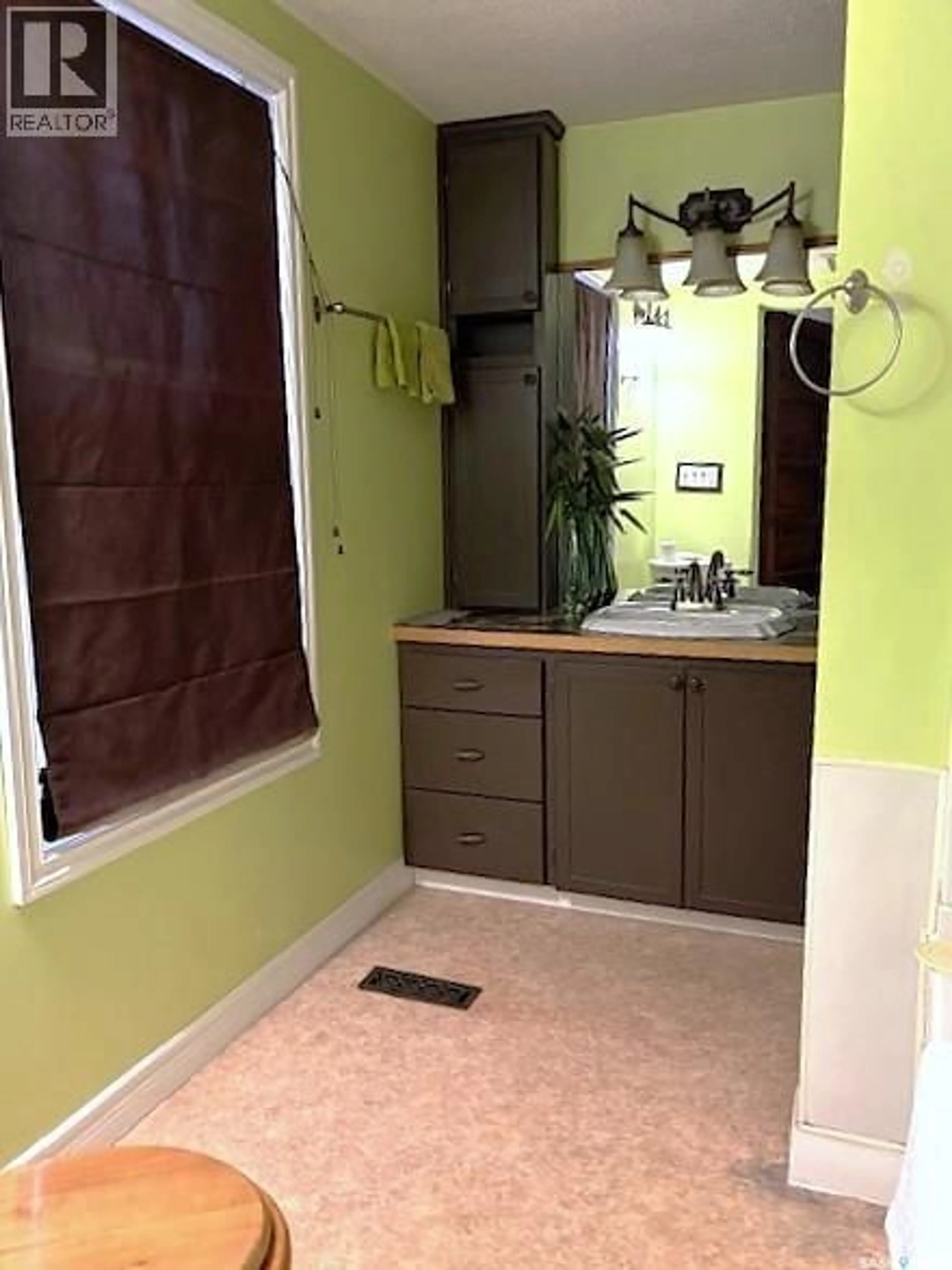 Unknown for 430 OMINICA STREET, Moose Jaw Saskatchewan S6H1X8