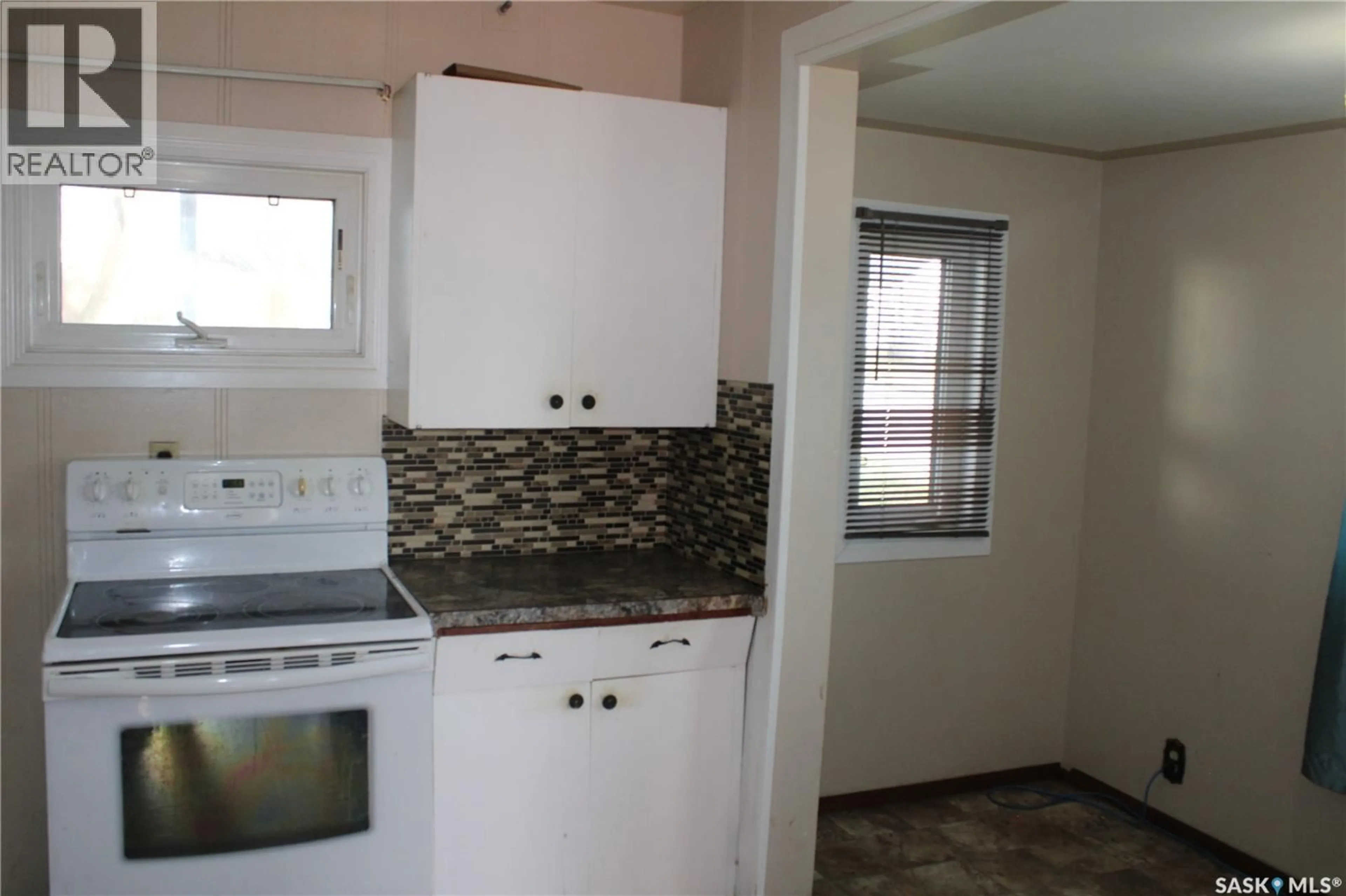 Standard kitchen, unknown for W - 102 HIGHWAY AVENUE, Preeceville Saskatchewan S0A3B0