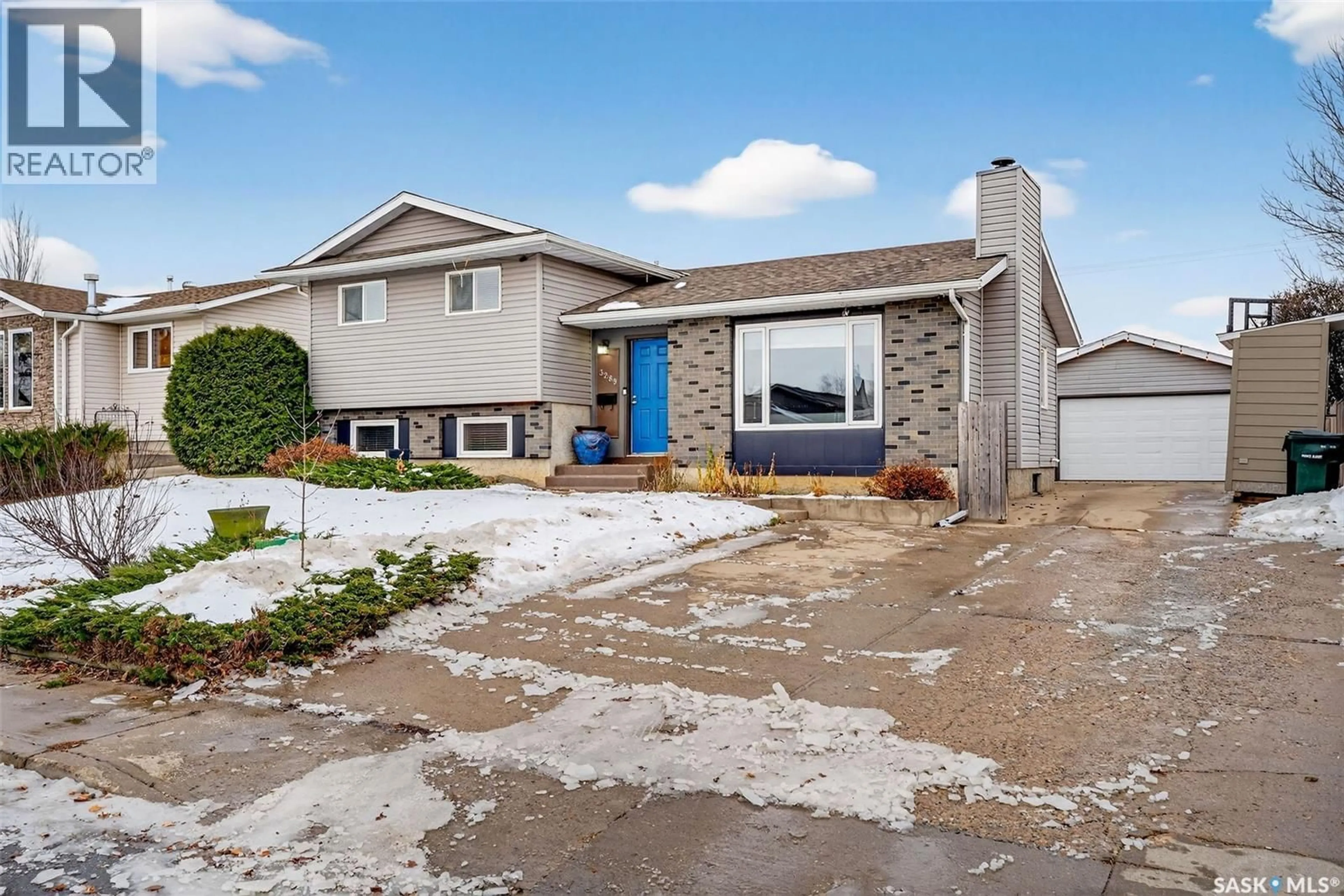 Home with vinyl exterior material, street for 3289 GREY OWL CRESCENT, Prince Albert Saskatchewan S6V6X6