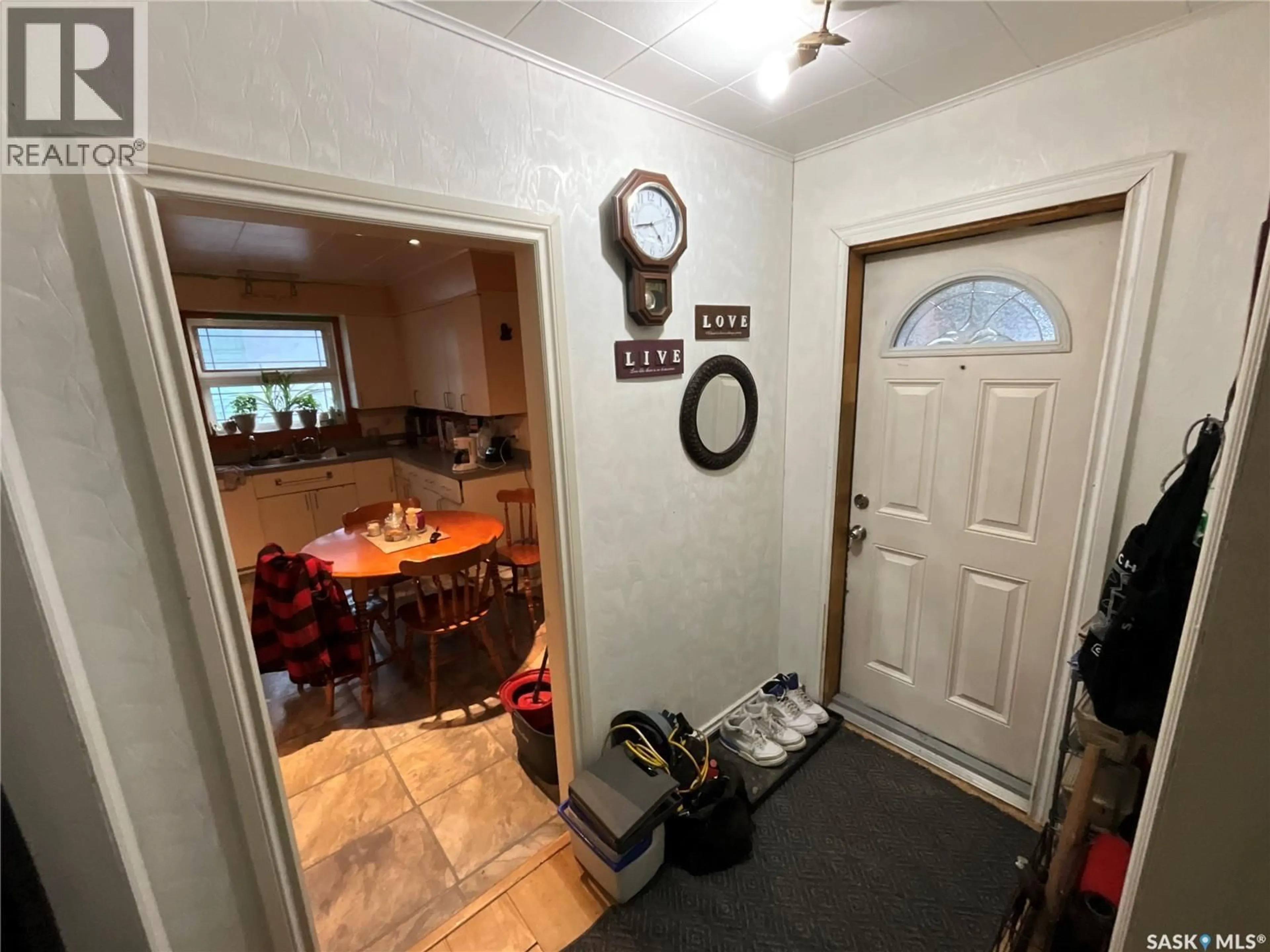 A pic of a room for 275 CENTRAL AVENUE, Fort Qu'Appelle Saskatchewan S0G1S0
