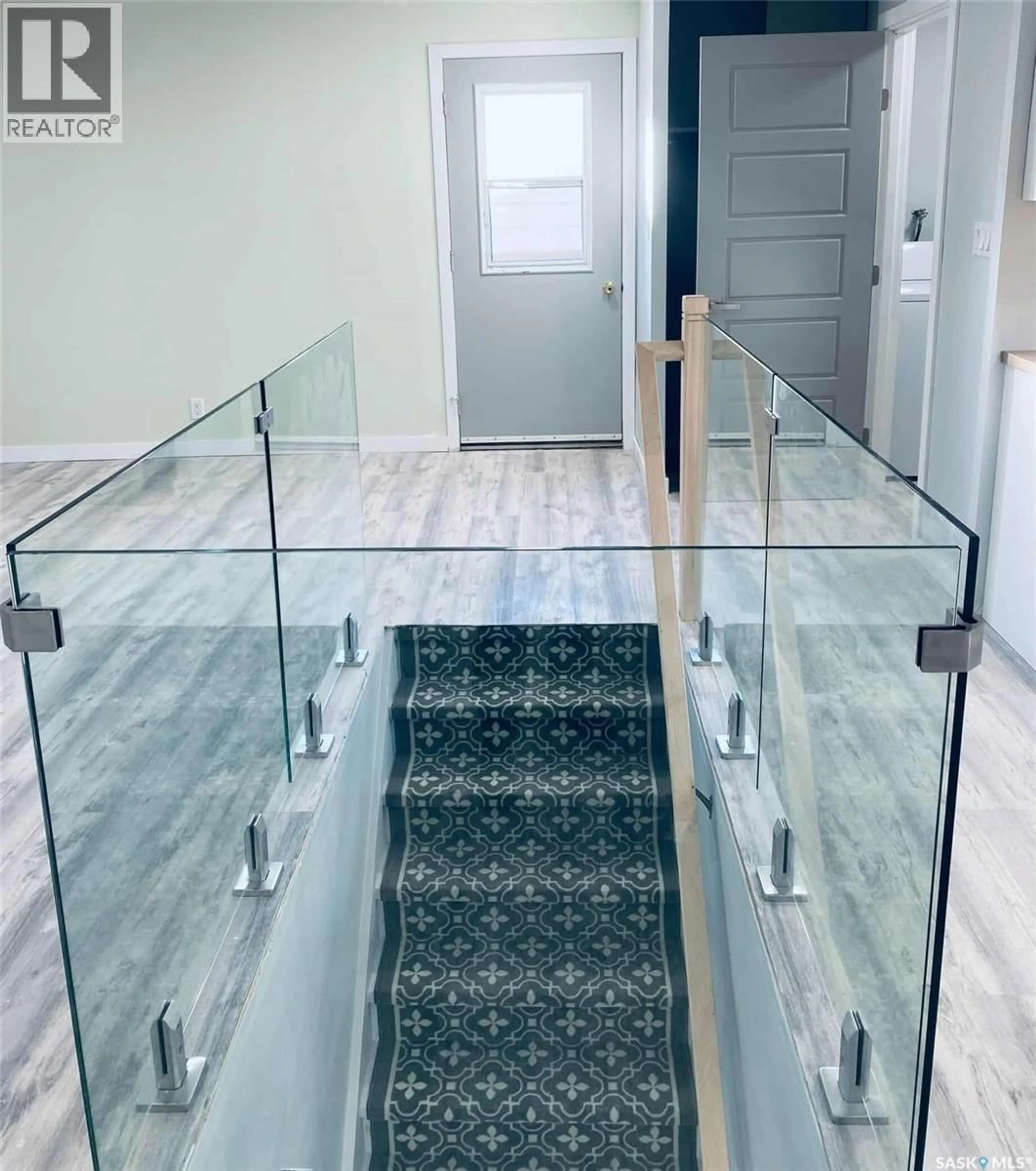 Stairs for 206 GEORGE CRESCENT, Esterhazy Saskatchewan S0A0X0