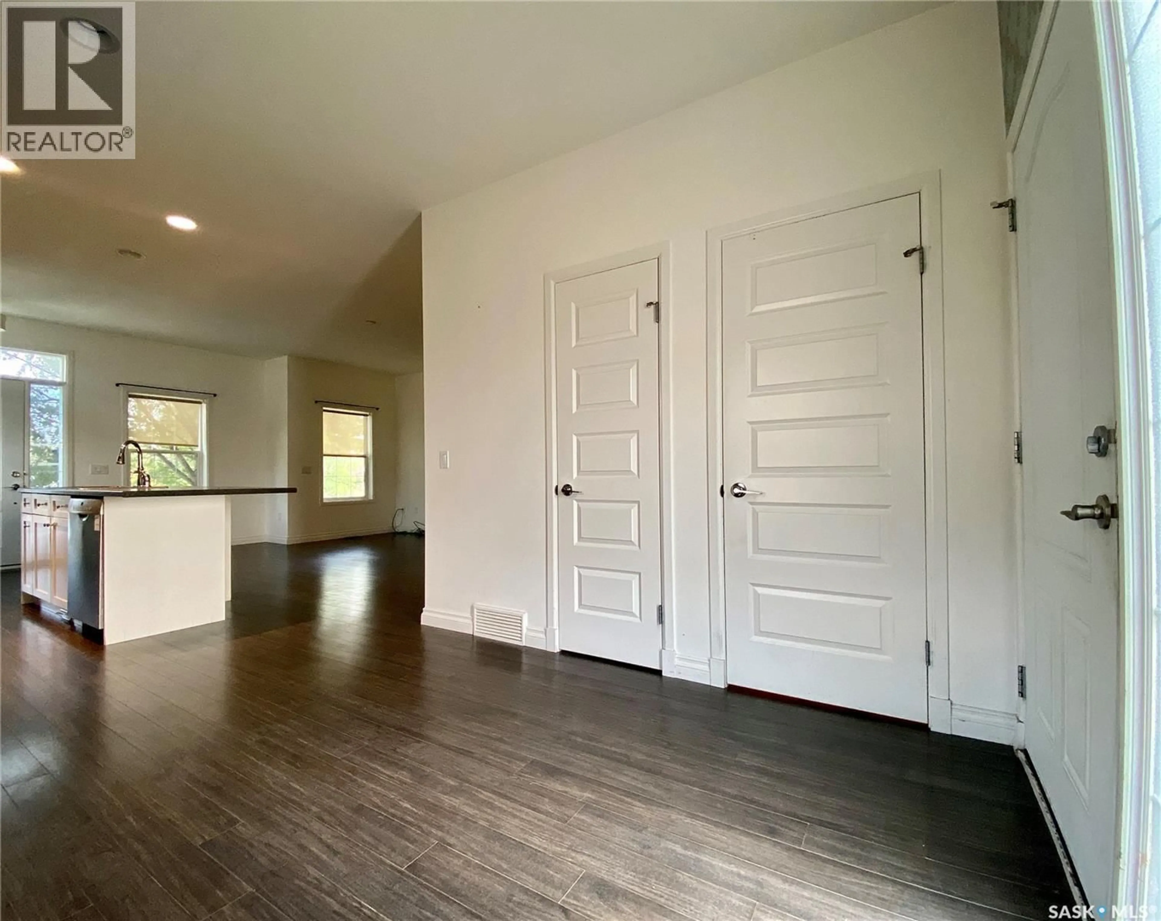 Unknown for A & B - 422 ST MARY STREET, Esterhazy Saskatchewan S0A0X0