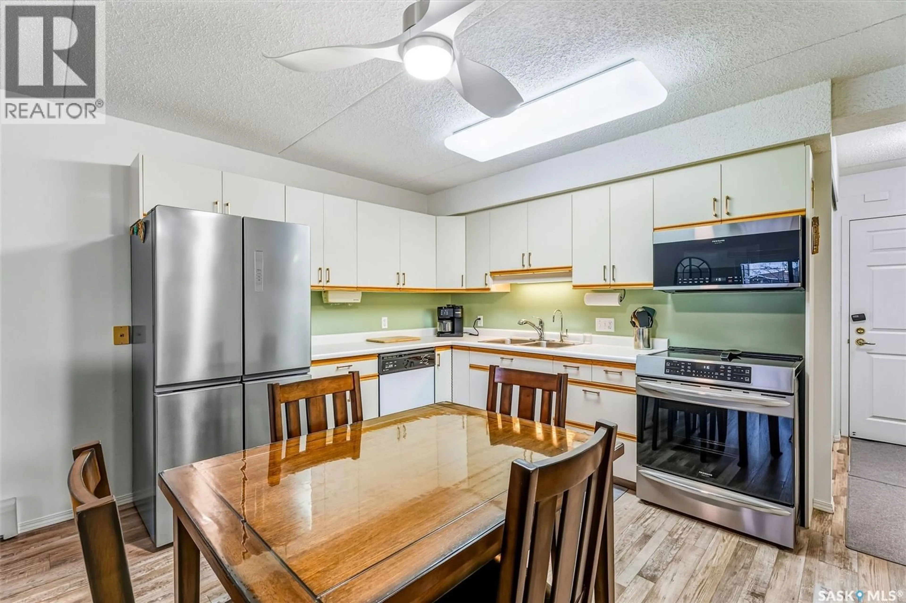 Standard kitchen, unknown for 202 - 2501 1ST AVENUE, Prince Albert Saskatchewan S6V5A3
