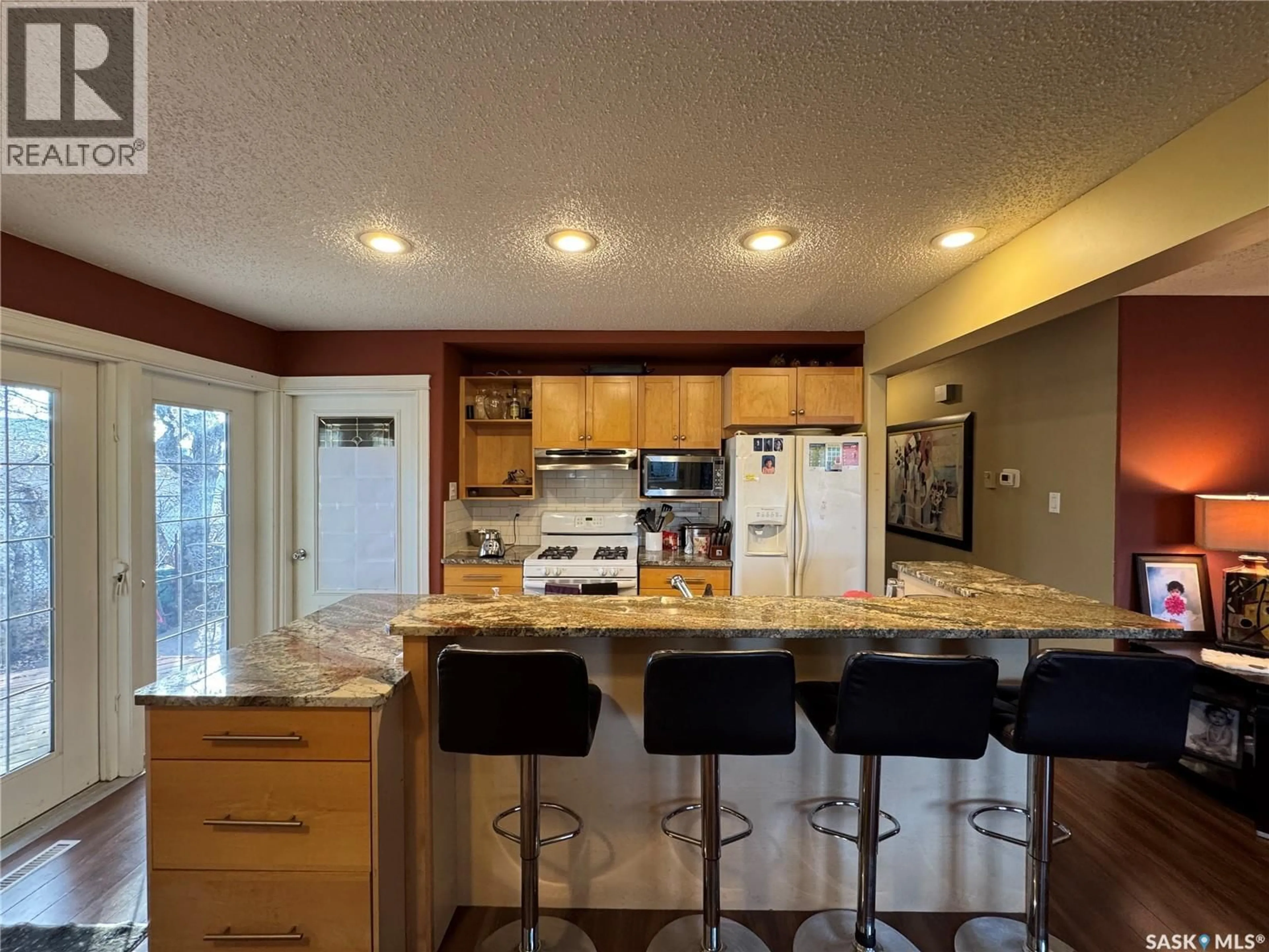 Open concept kitchen, ceramic/tile floor for 41 HALLERAN CRESCENT, Regina Saskatchewan S4R3Z5