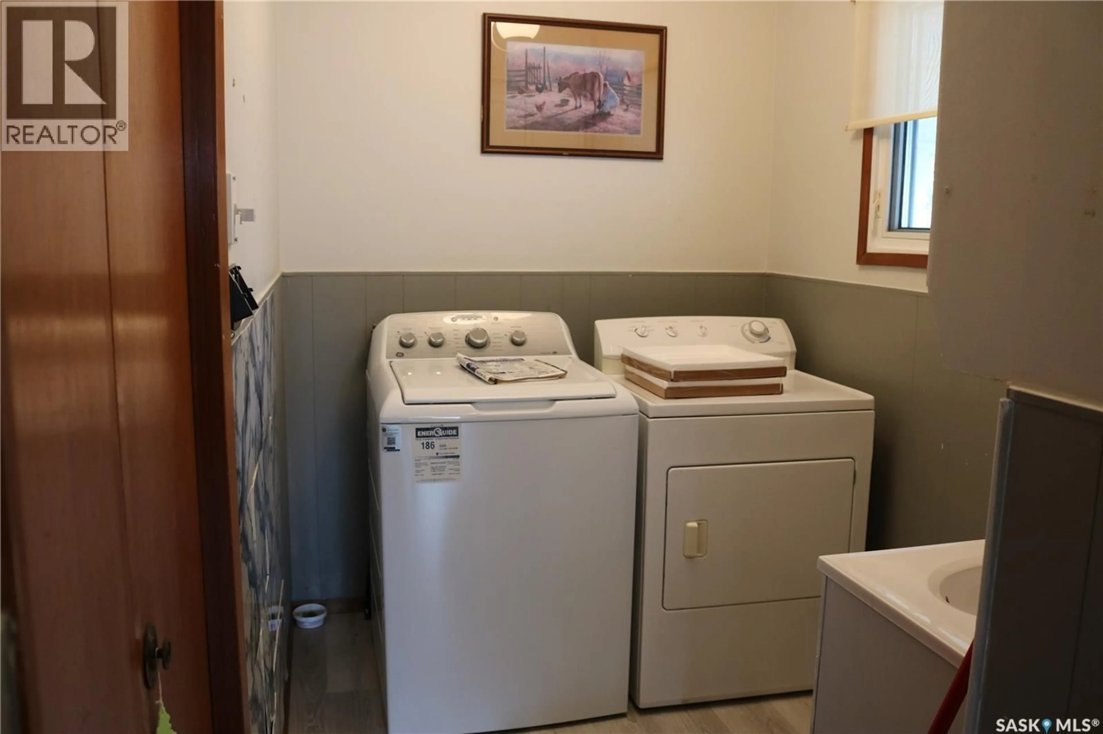 Laundry room for 815 WILLOW STREET, Moosomin Saskatchewan S0G3N0