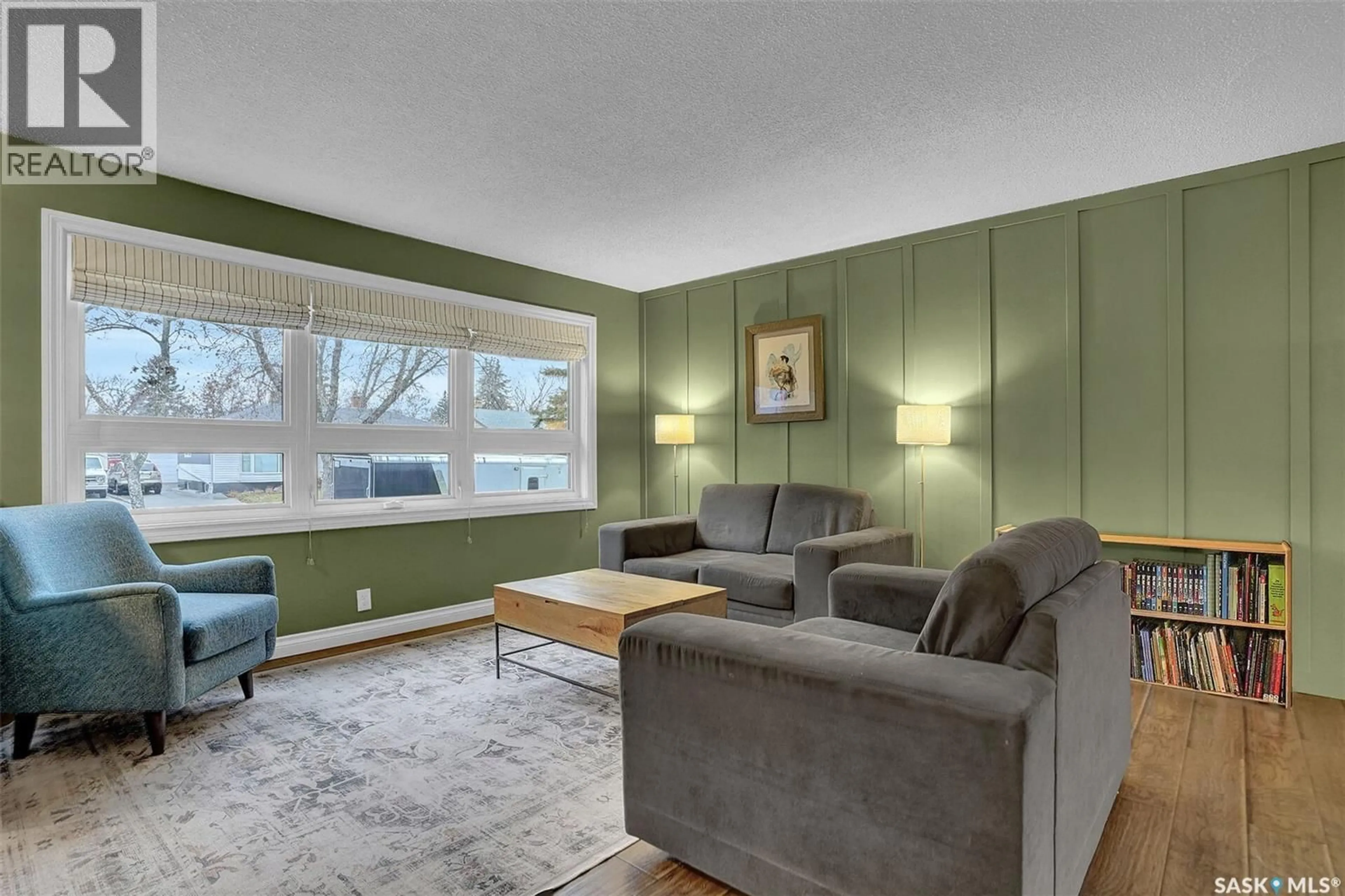 Living room with furniture, unknown for 25 HAULTAIN CRESCENT, Regina Saskatchewan S4S4B4