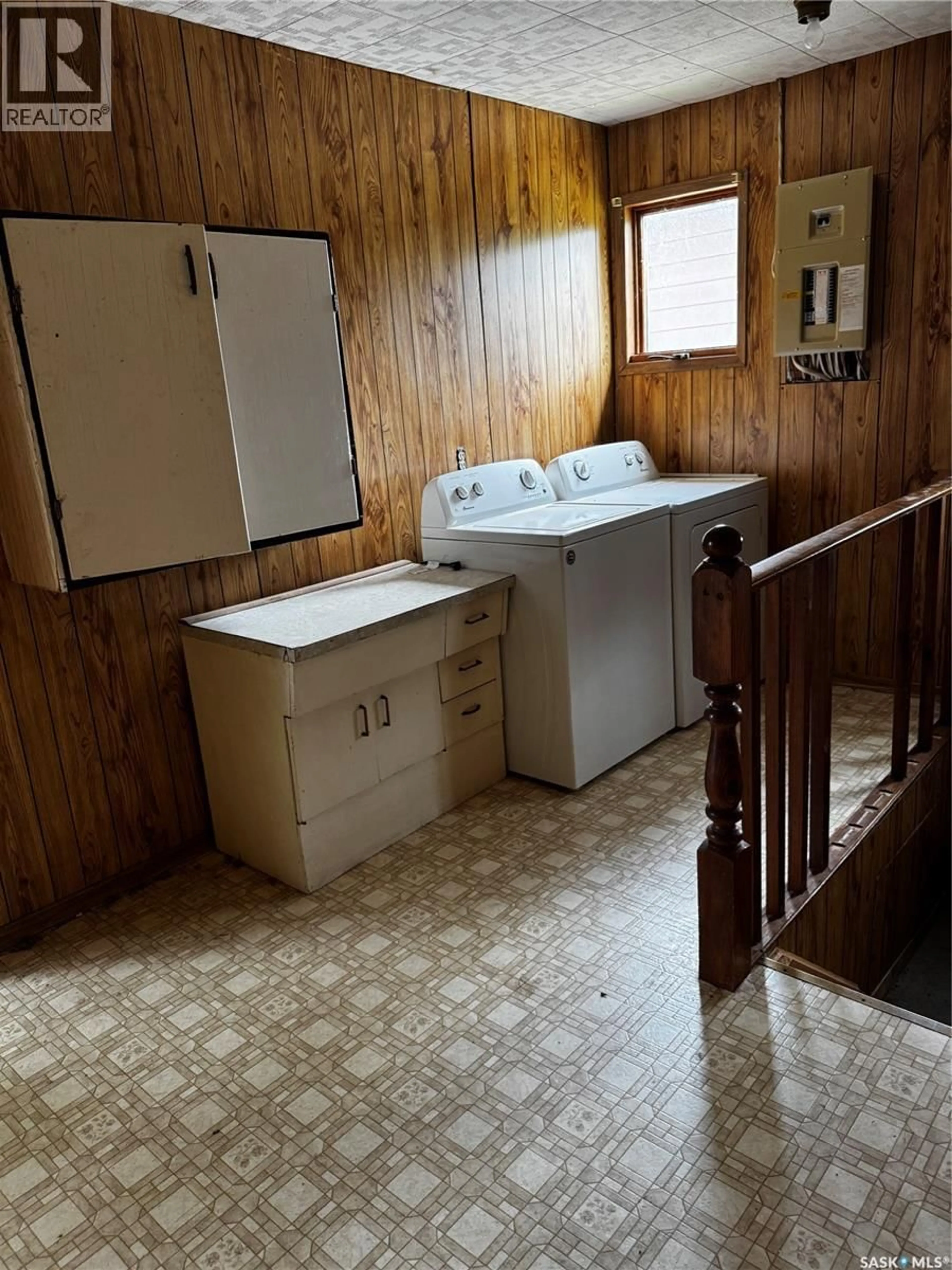 A pic of a room for 210 2ND AVENUE, Nokomis Saskatchewan S0G3R0