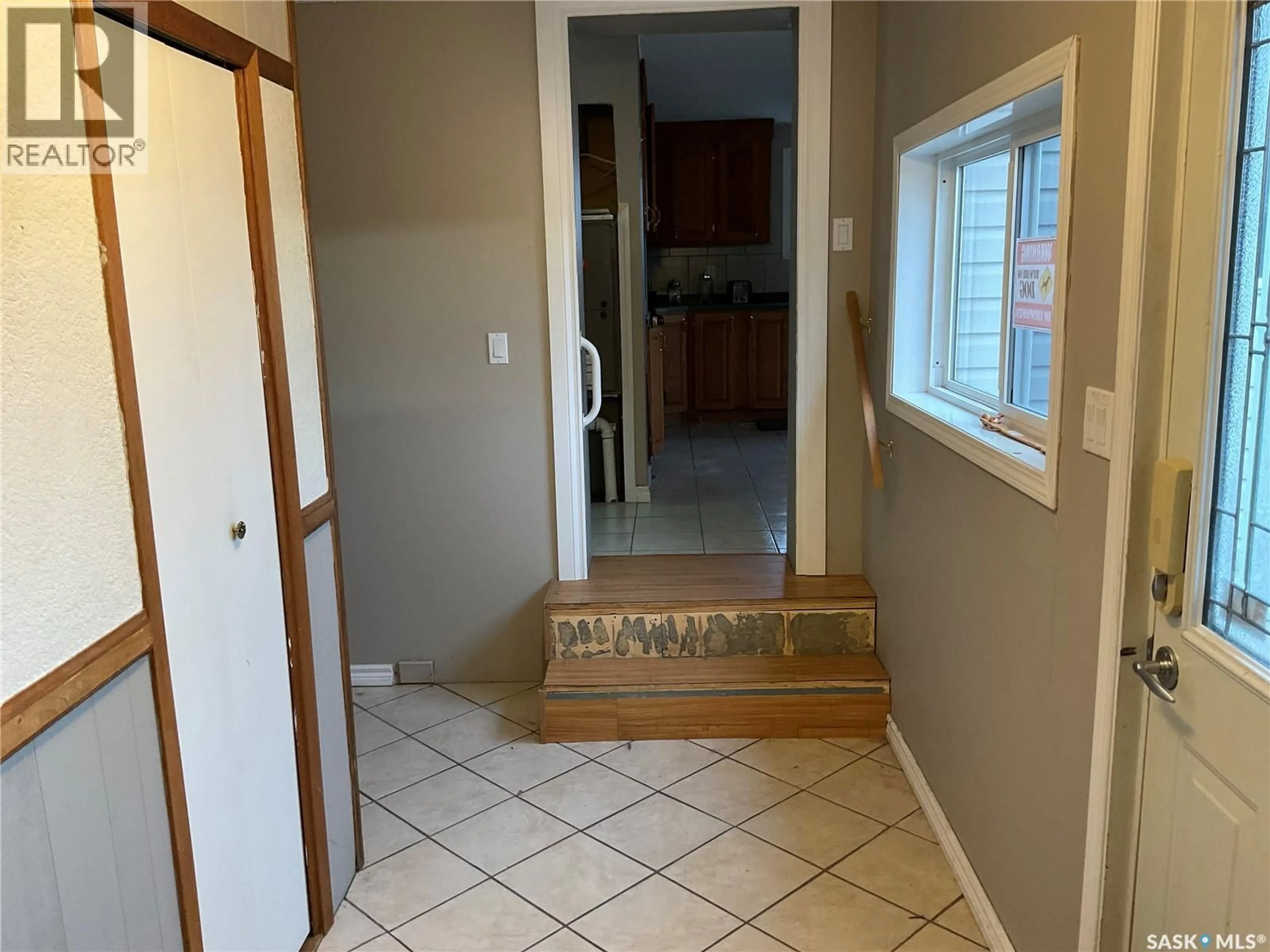 Indoor entryway for 104 5A STREET, Wakaw Saskatchewan S0K4P0