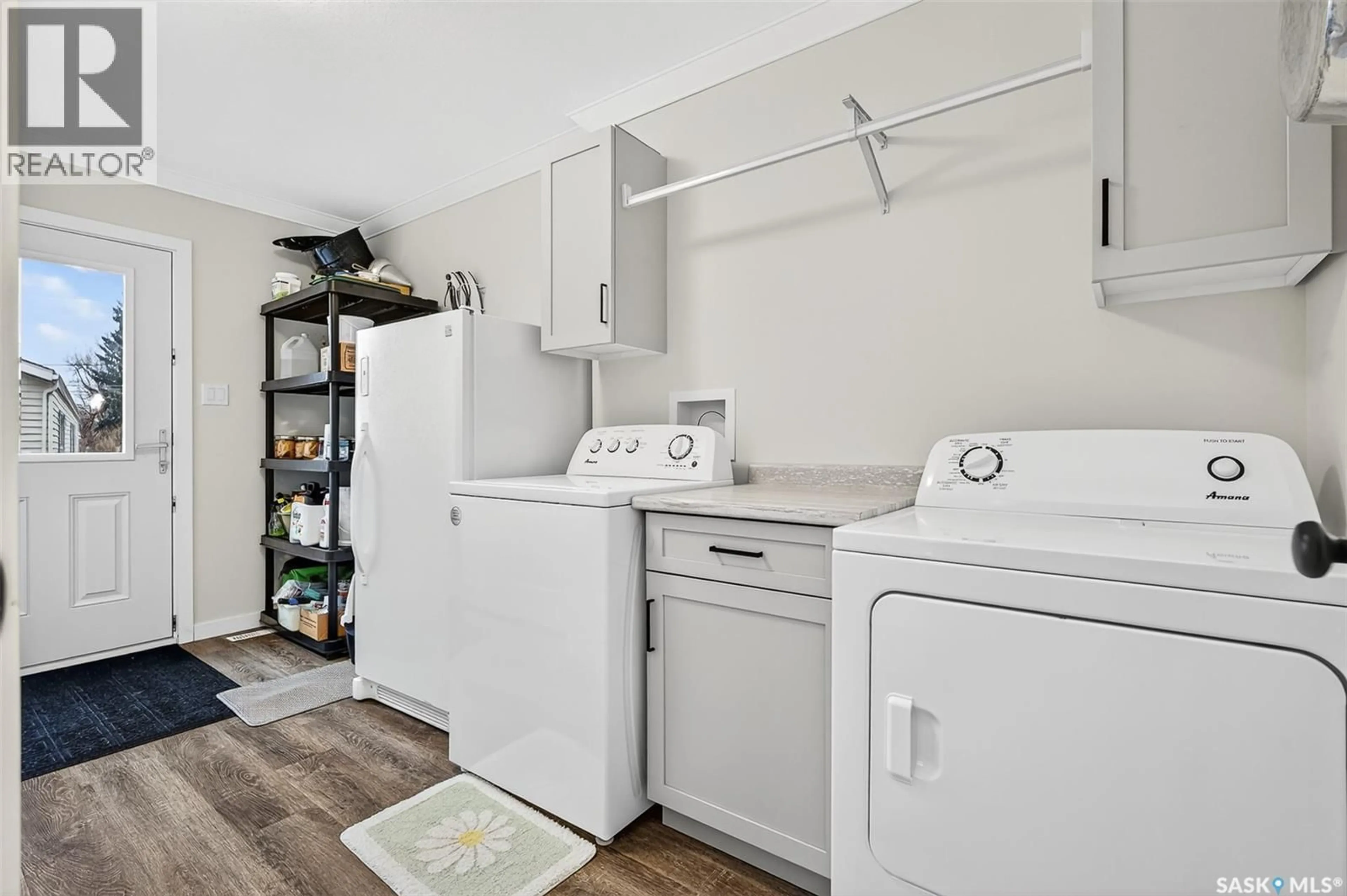 Laundry room for E18 9TH AVENUE, Moose Jaw Saskatchewan S6J1C6