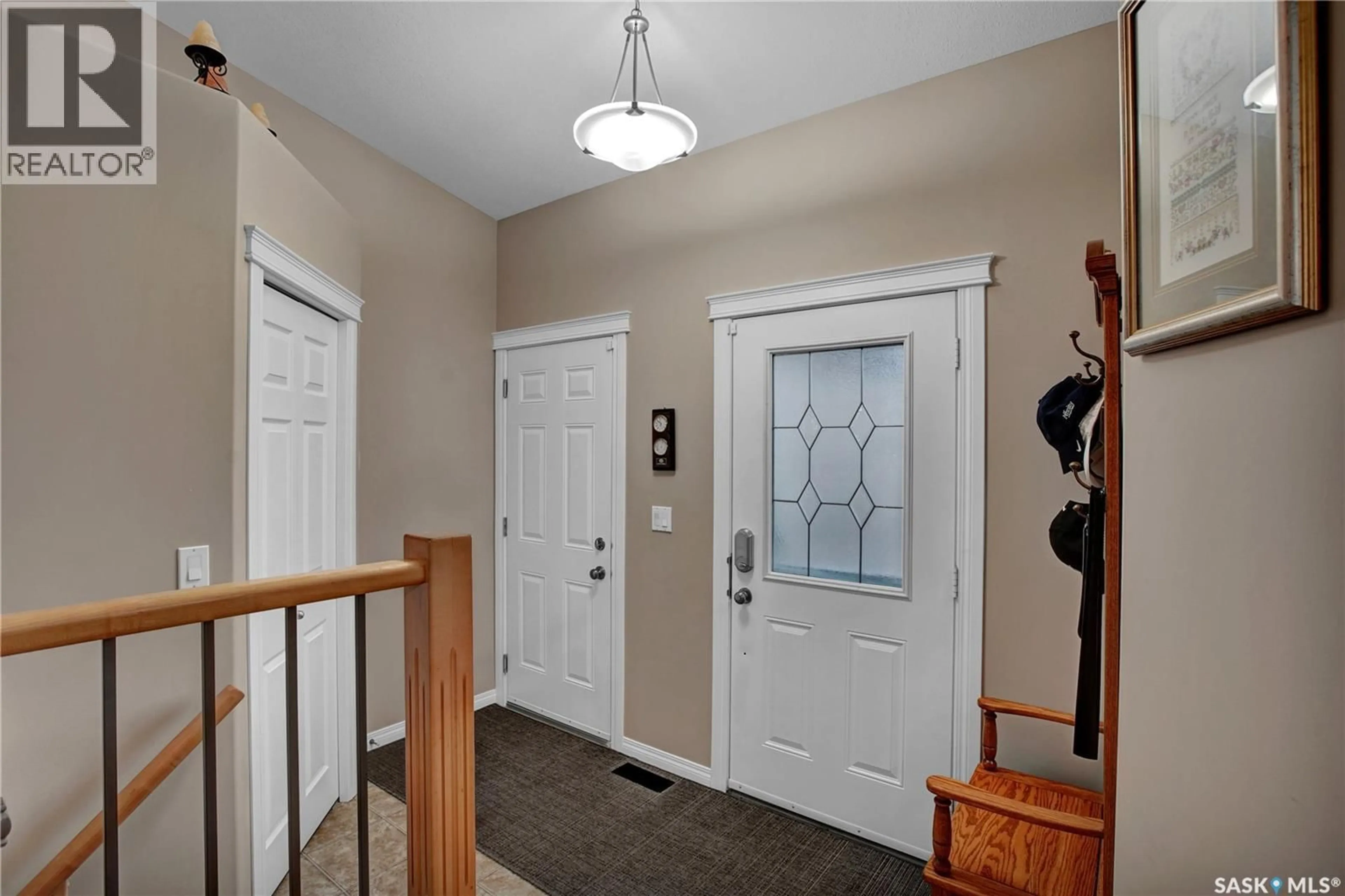 Indoor entryway for 208 MACCORMACK ROAD, Martensville Saskatchewan S0K0A2