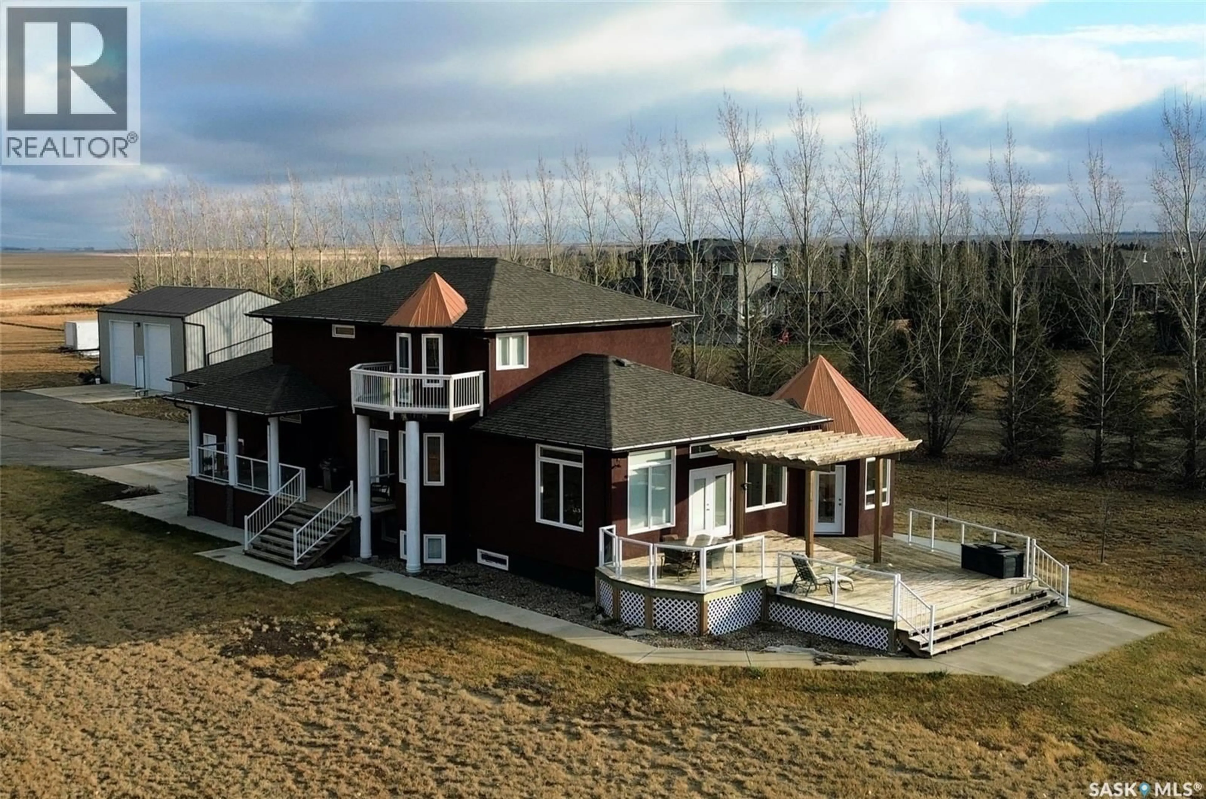 A pic from outside/outdoor area/front of a property/back of a property/a pic from drone, building for BANMAN ACREAGE, Swift Current Rm No. 137 Saskatchewan S9H3X4