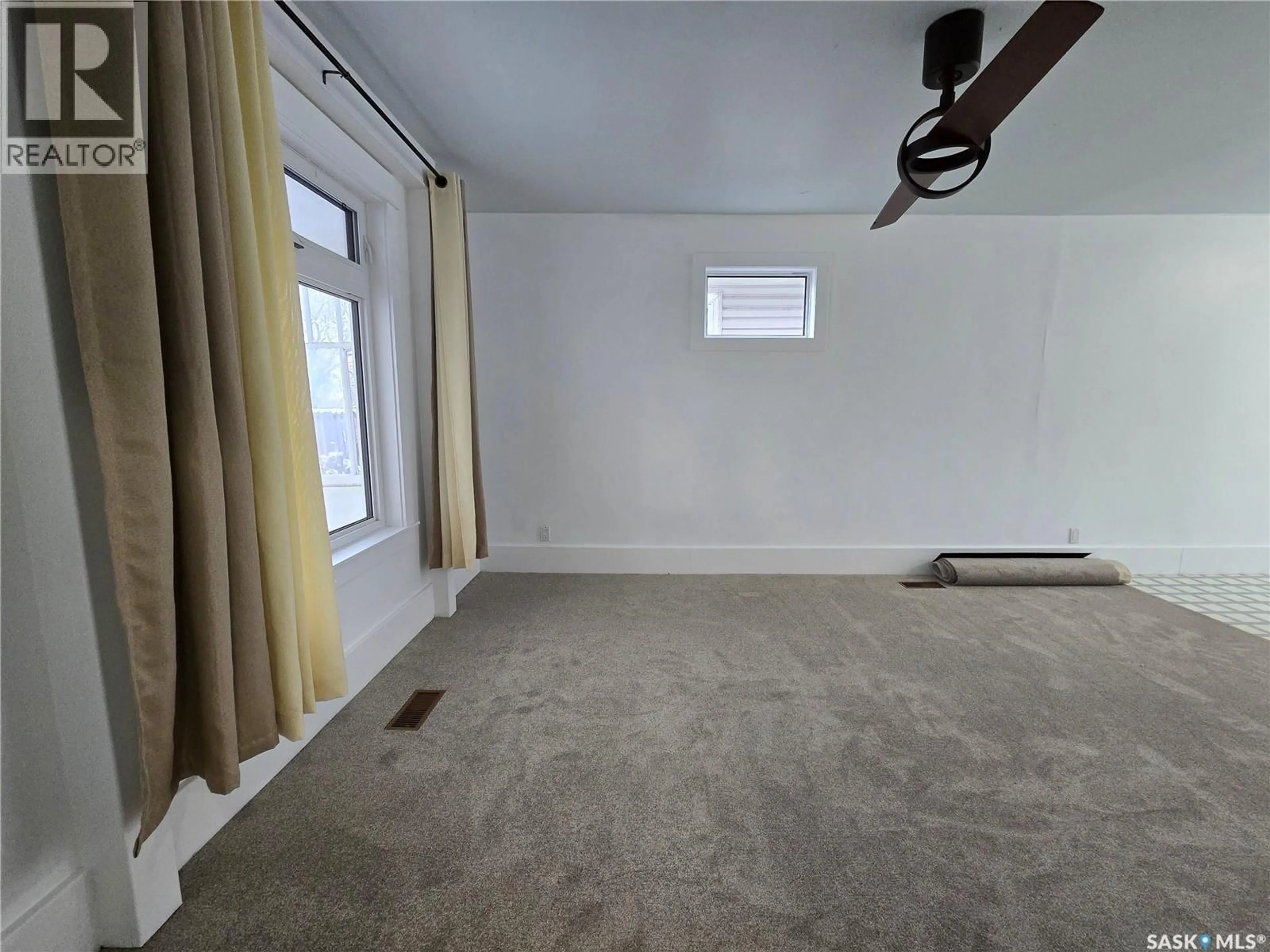 A pic of a room for N - 1310 G AVENUE, Saskatoon Saskatchewan S7L2A7