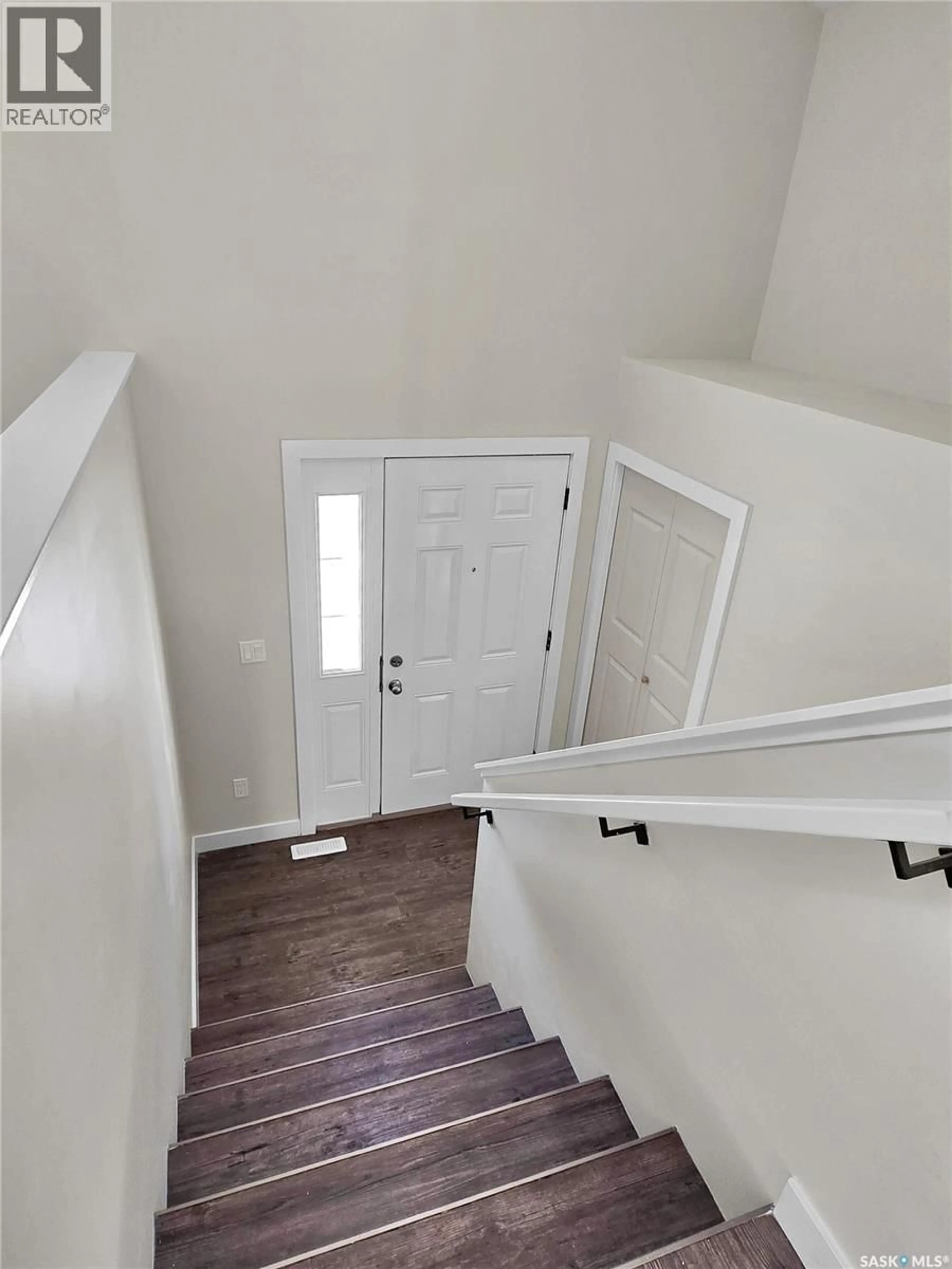 Unknown for 363 MCARTHUR CRESCENT, Saskatoon Saskatchewan S7L6X5