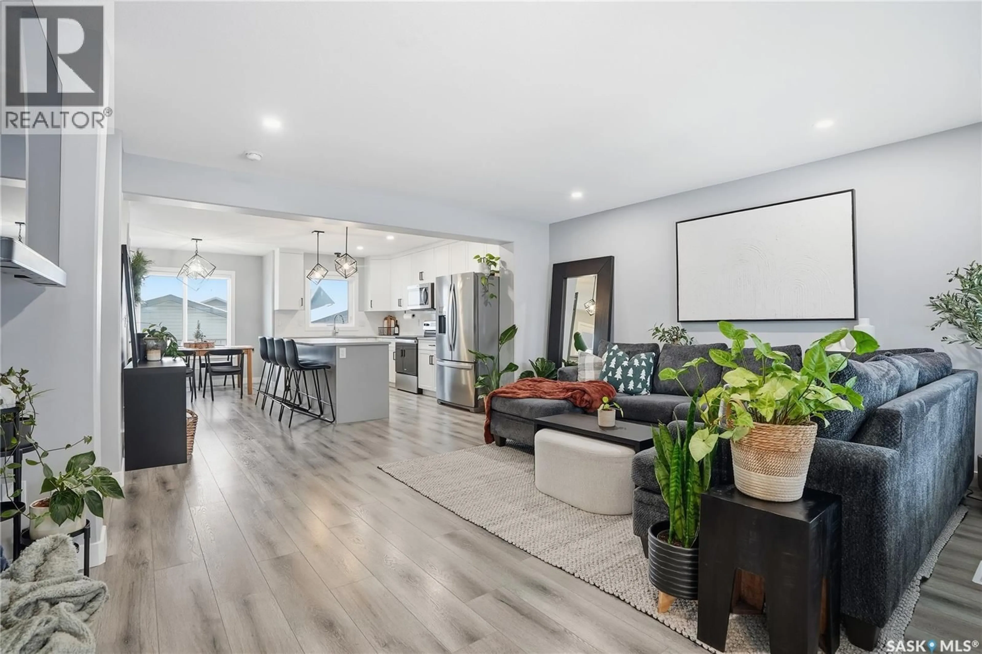 Open concept kitchen, unknown for 866 MCFAULL RISE, Saskatoon Saskatchewan S7V0S8