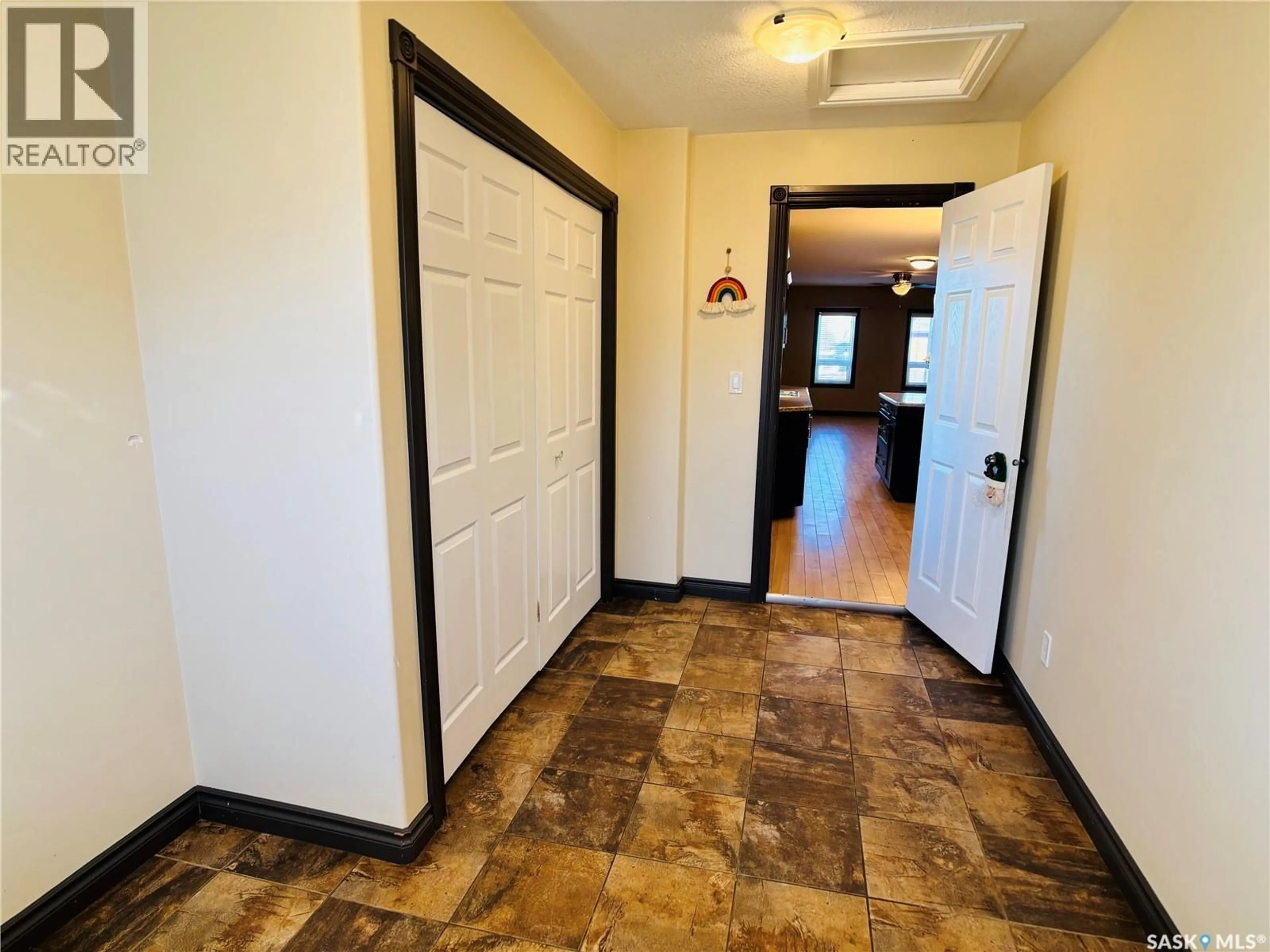 Indoor entryway for 1208 SIXTH STREET, Estevan Saskatchewan S4A1B1