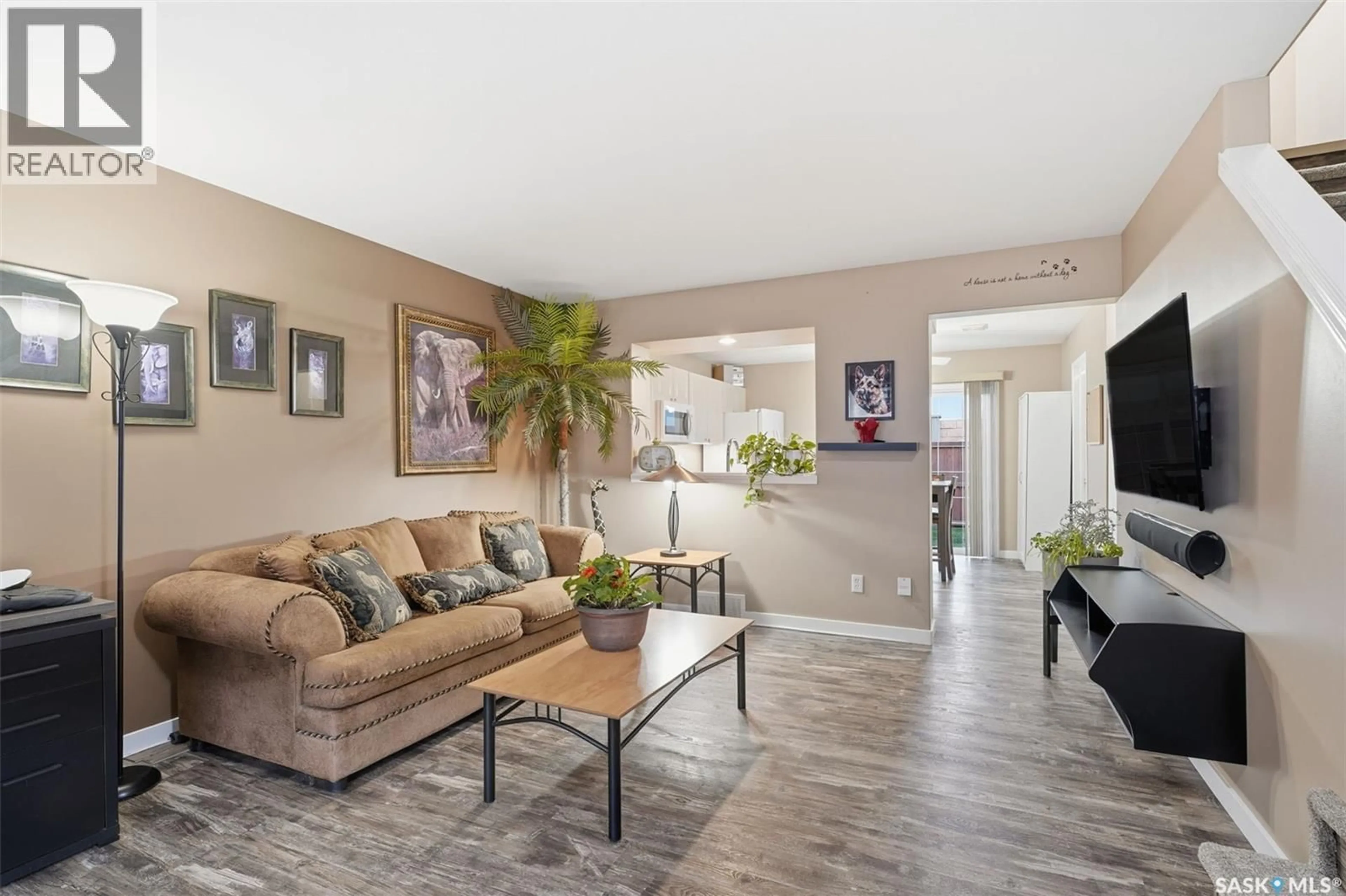 Living room with furniture, unknown for 815 - 177 KRISTJANSON ROAD, Saskatoon Saskatchewan S7S1M6