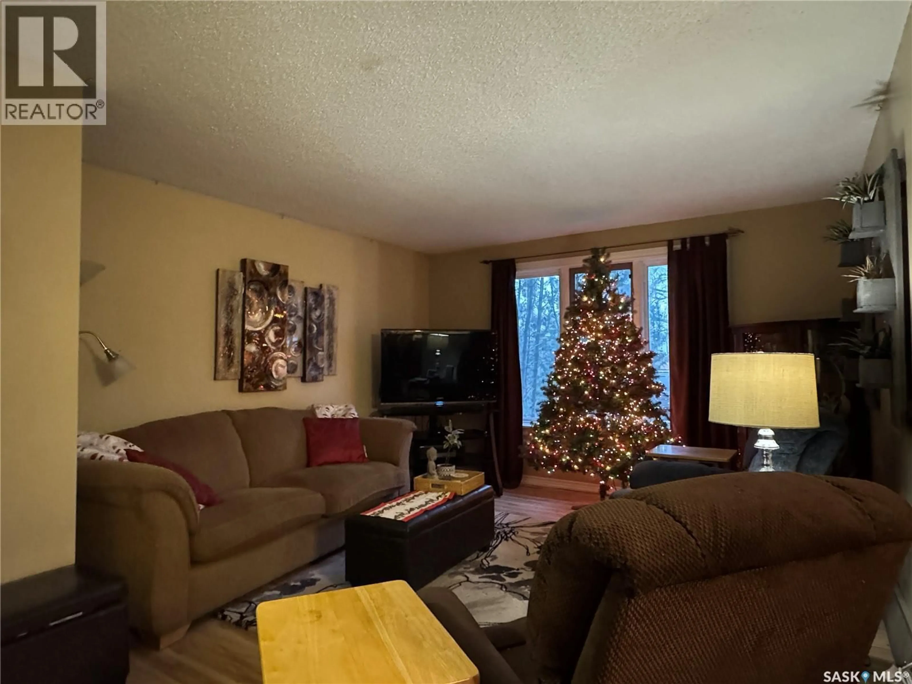 Living room with furniture, unknown for 97 DOROTHY STREET, Regina Saskatchewan S4T7B2