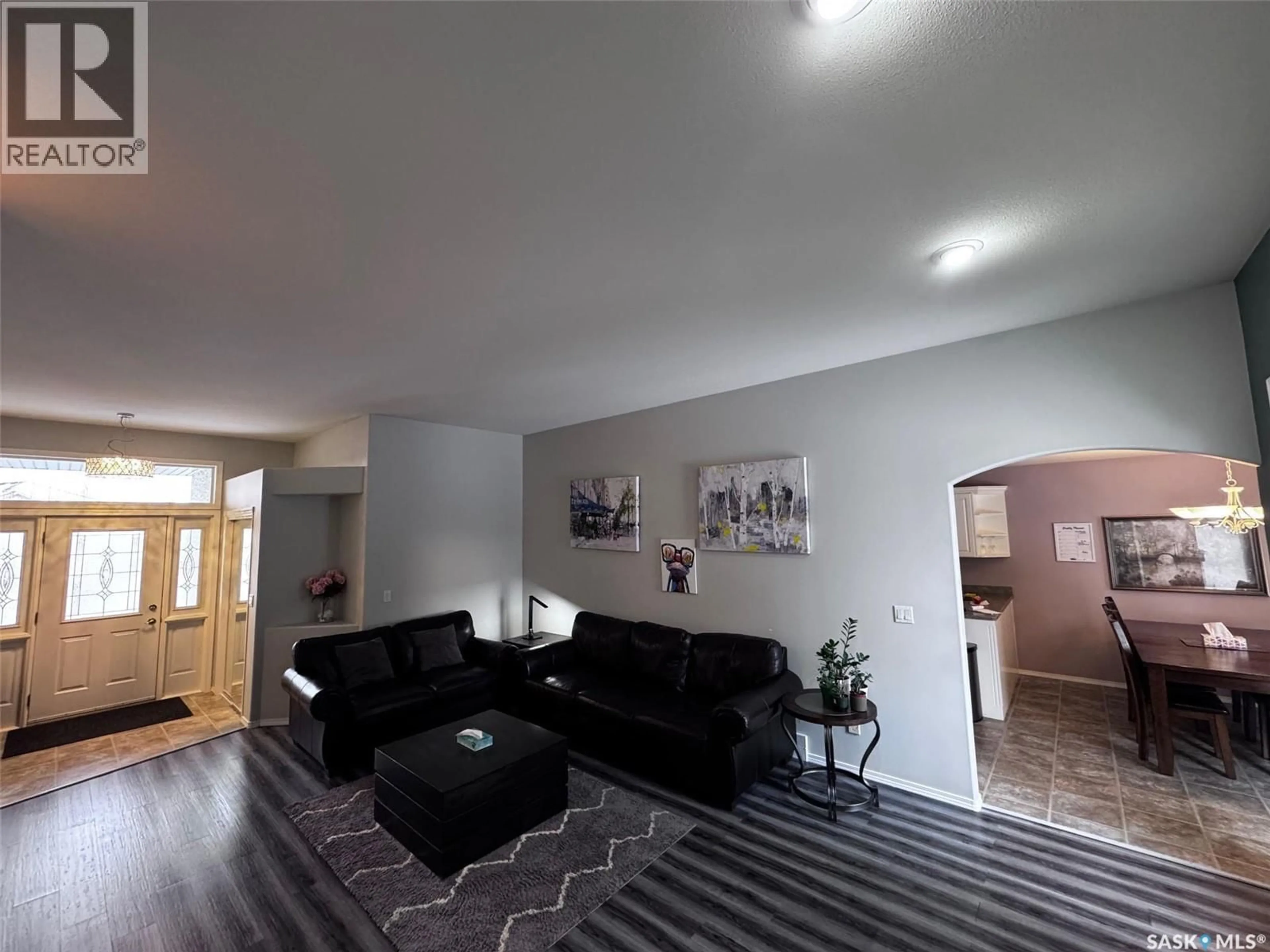 A pic of a room for 611 LE MAY COURT, Saskatoon Saskatchewan S7S1L2