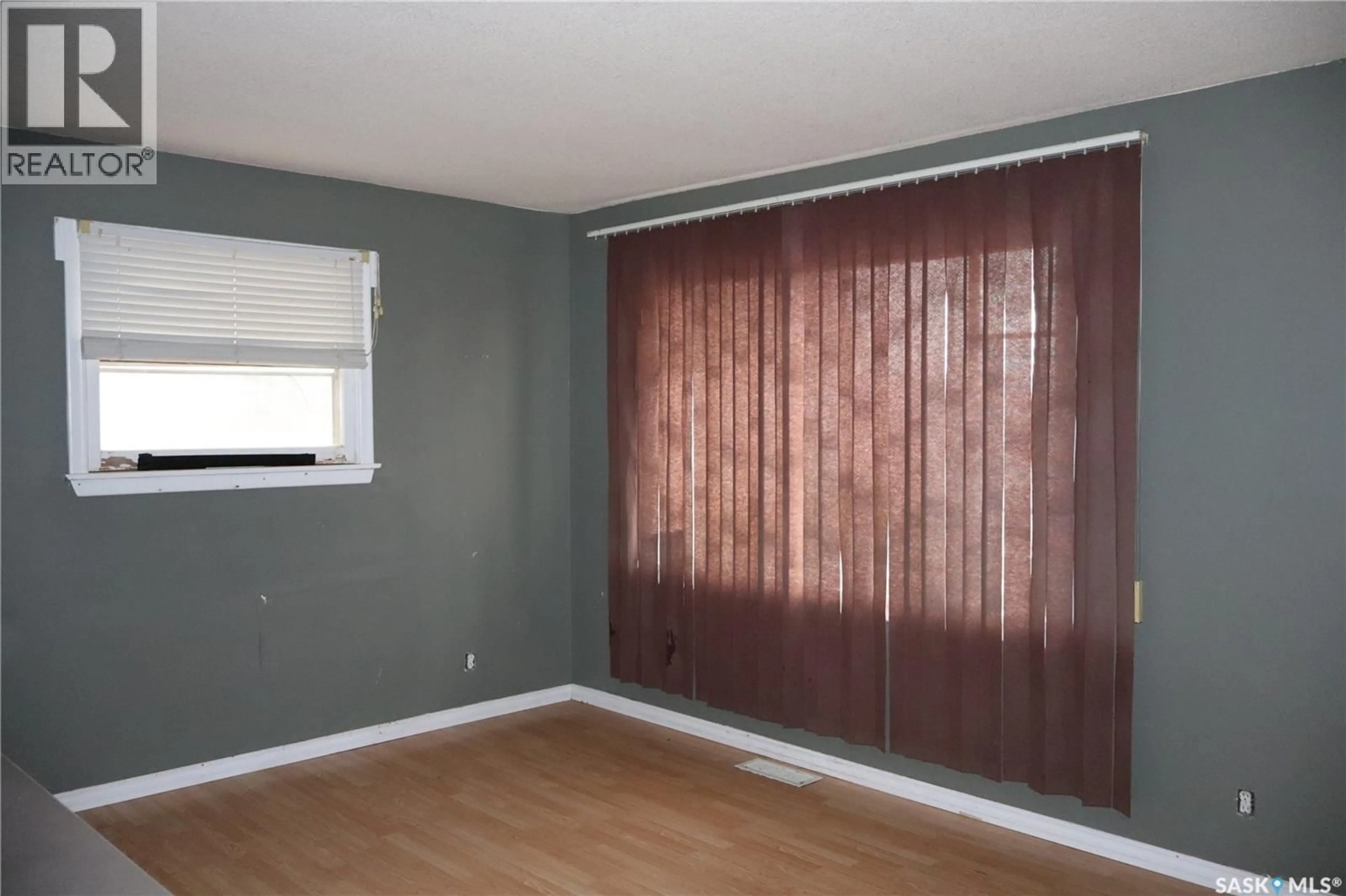 A pic of a room for 764 FAIRFORD STREET, Moose Jaw Saskatchewan S6H0G2