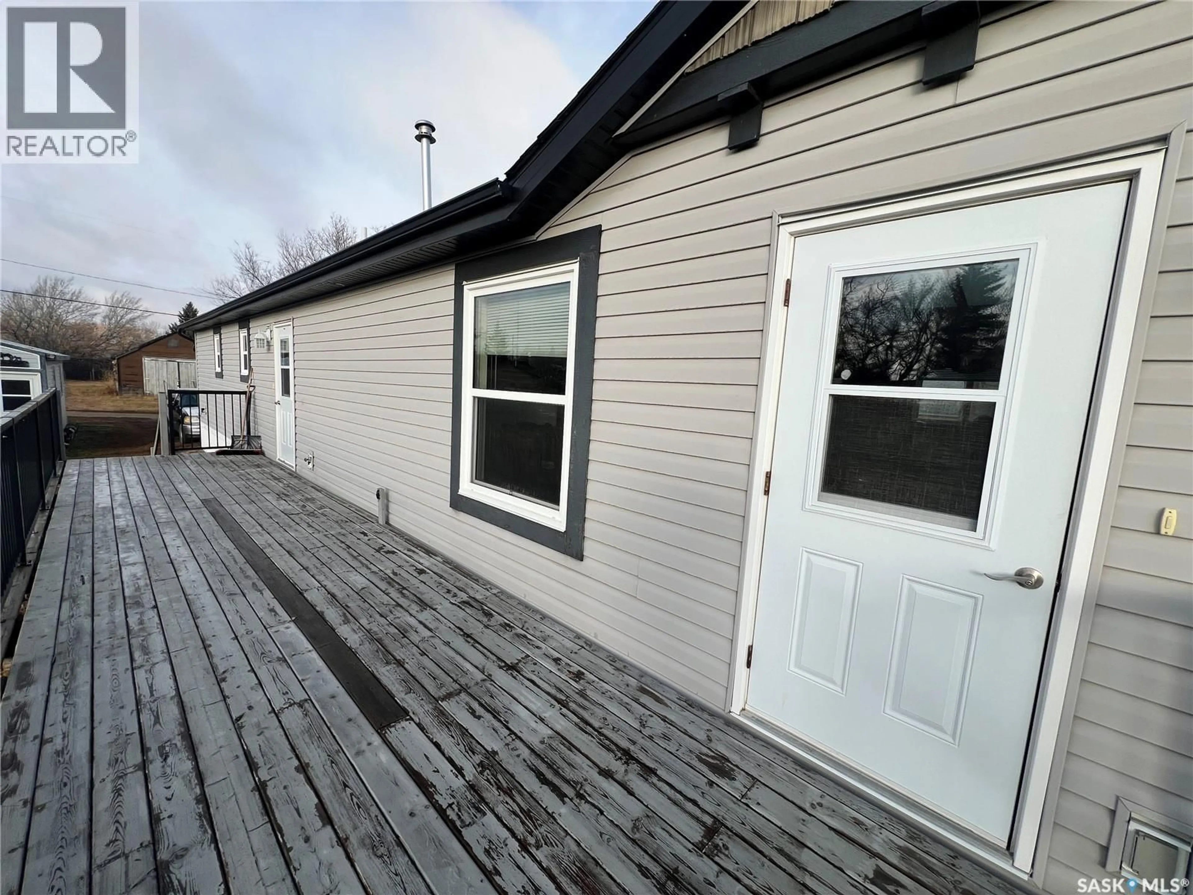 Unknown for 42 2ND STREET, Tompkins Saskatchewan S0N2S0