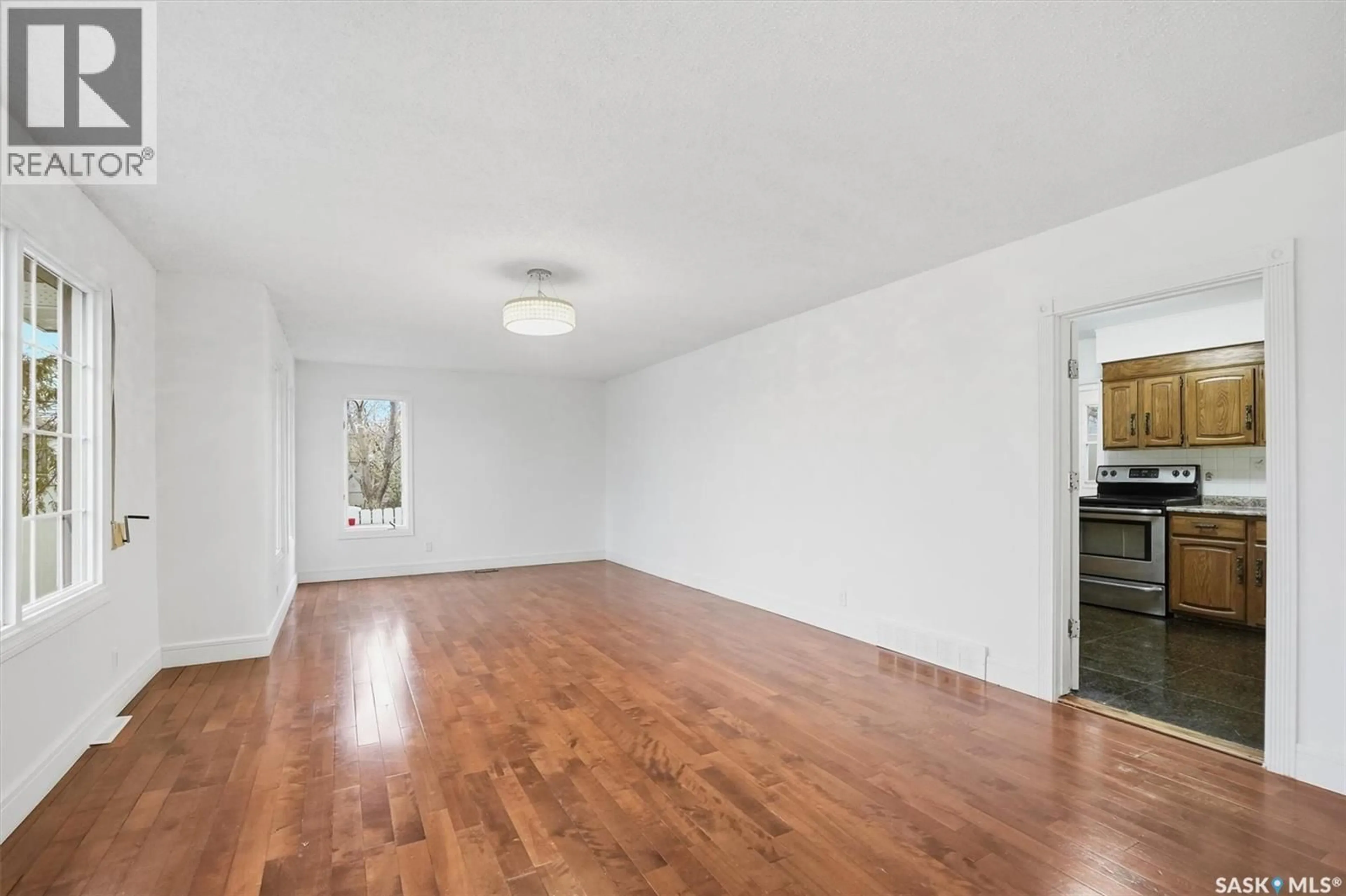 A pic of a room for 1424 FAULKNER CRESCENT, Saskatoon Saskatchewan S7L3R4