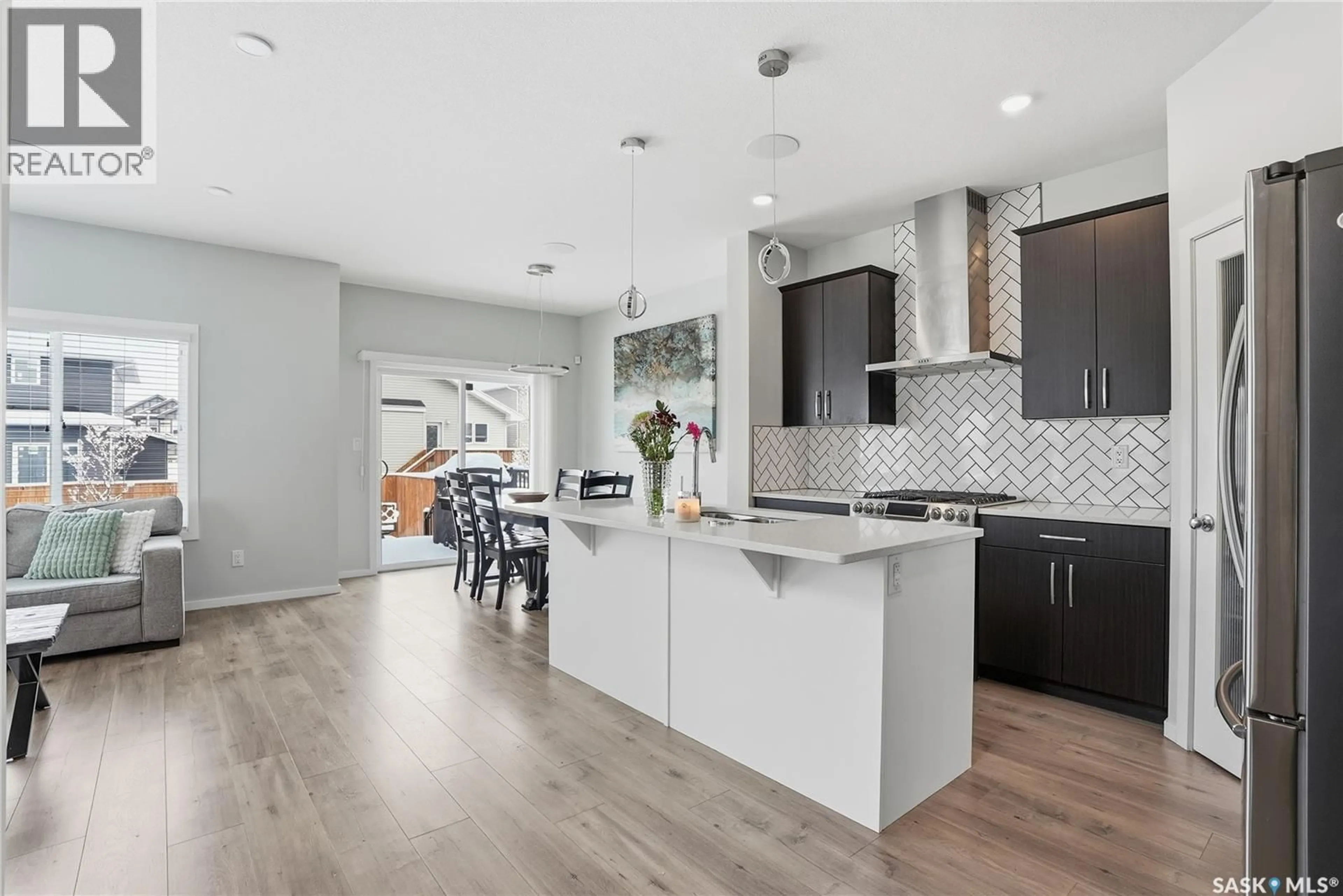 Open concept kitchen, unknown for 551 KENSINGTON PLACE, Saskatoon Saskatchewan S7L6N5