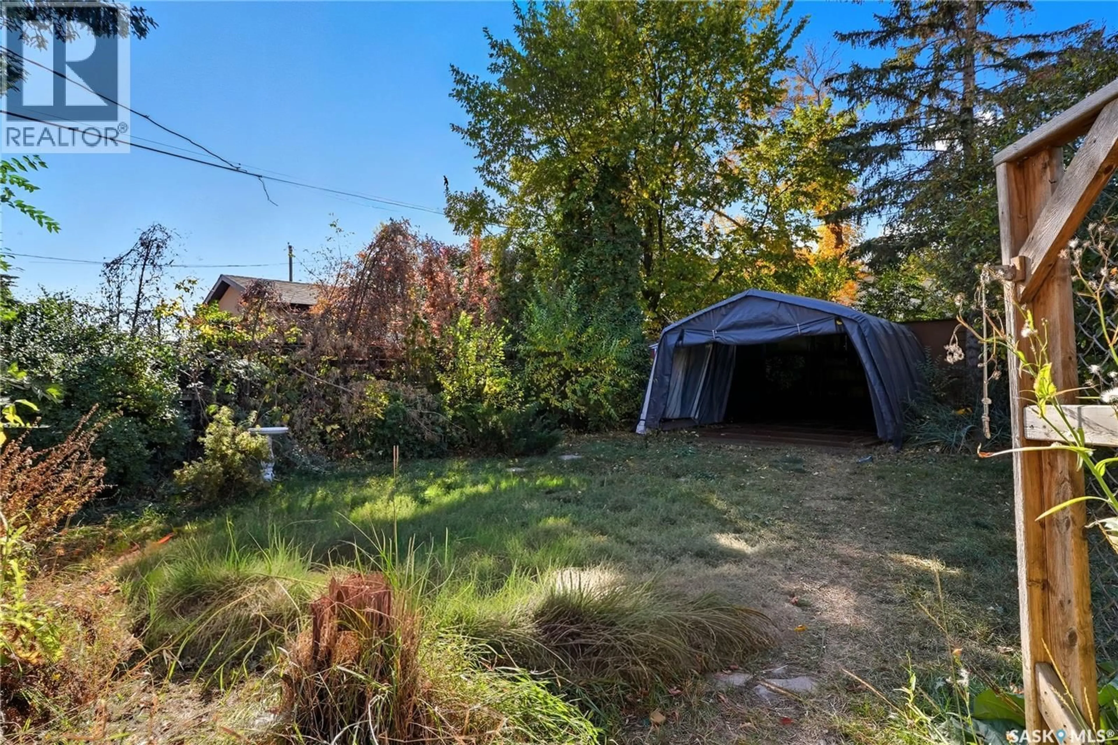 Shed for 305 M AVENUE, Saskatoon Saskatchewan S7L2S4