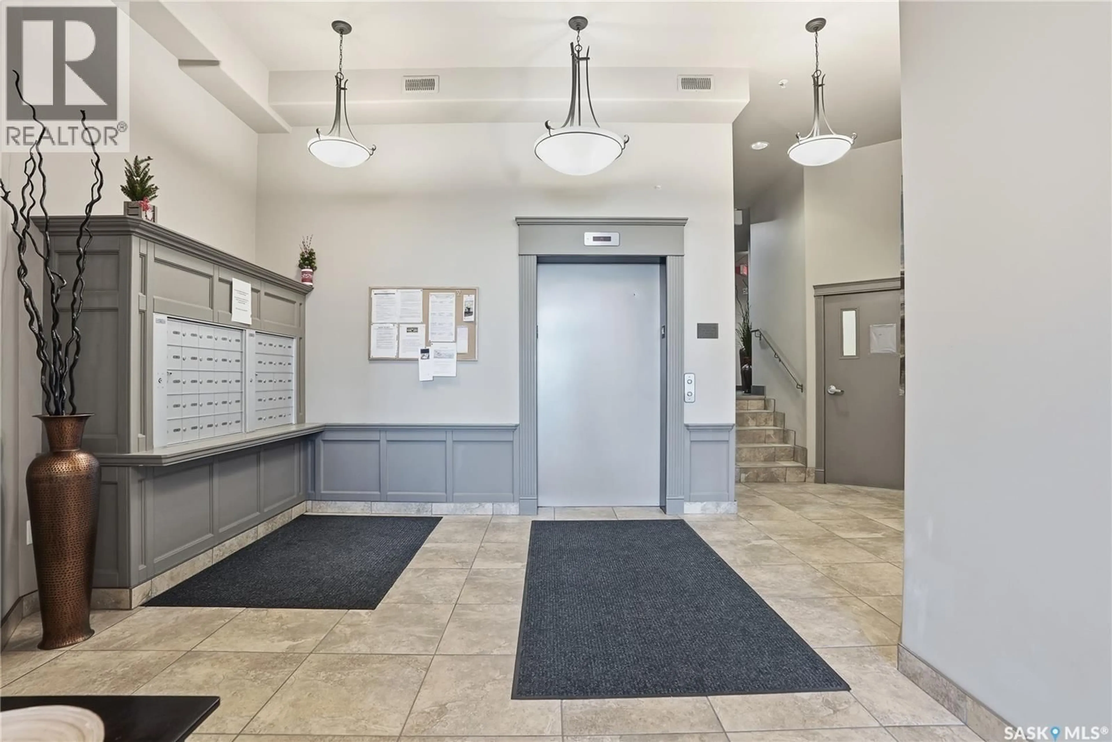 Indoor foyer for 214 2730 MAIN STREET, Saskatoon Saskatchewan S7H0M3