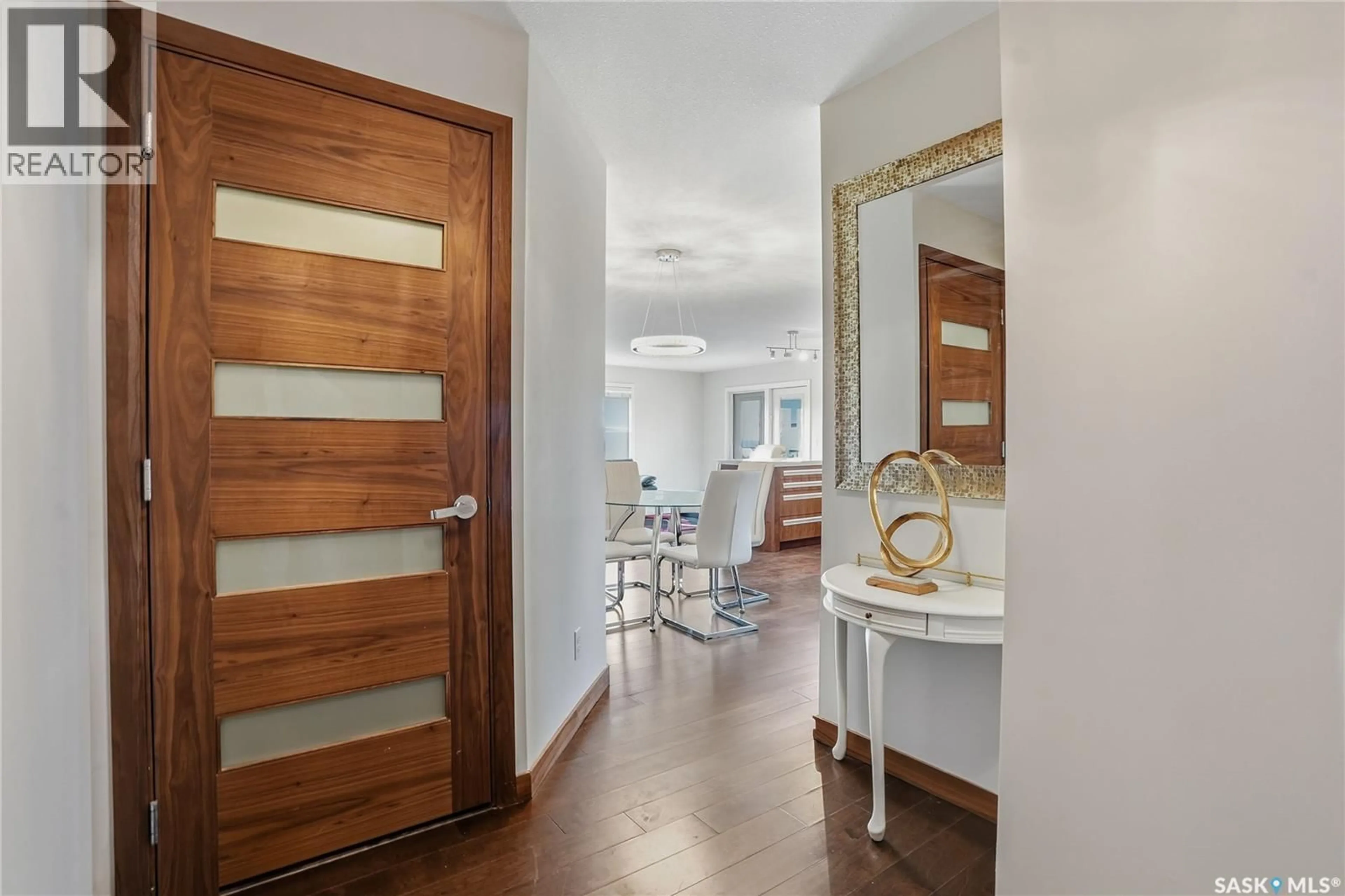 Indoor entryway for 302 120 PHELPS WAY, Saskatoon Saskatchewan S7V0K5