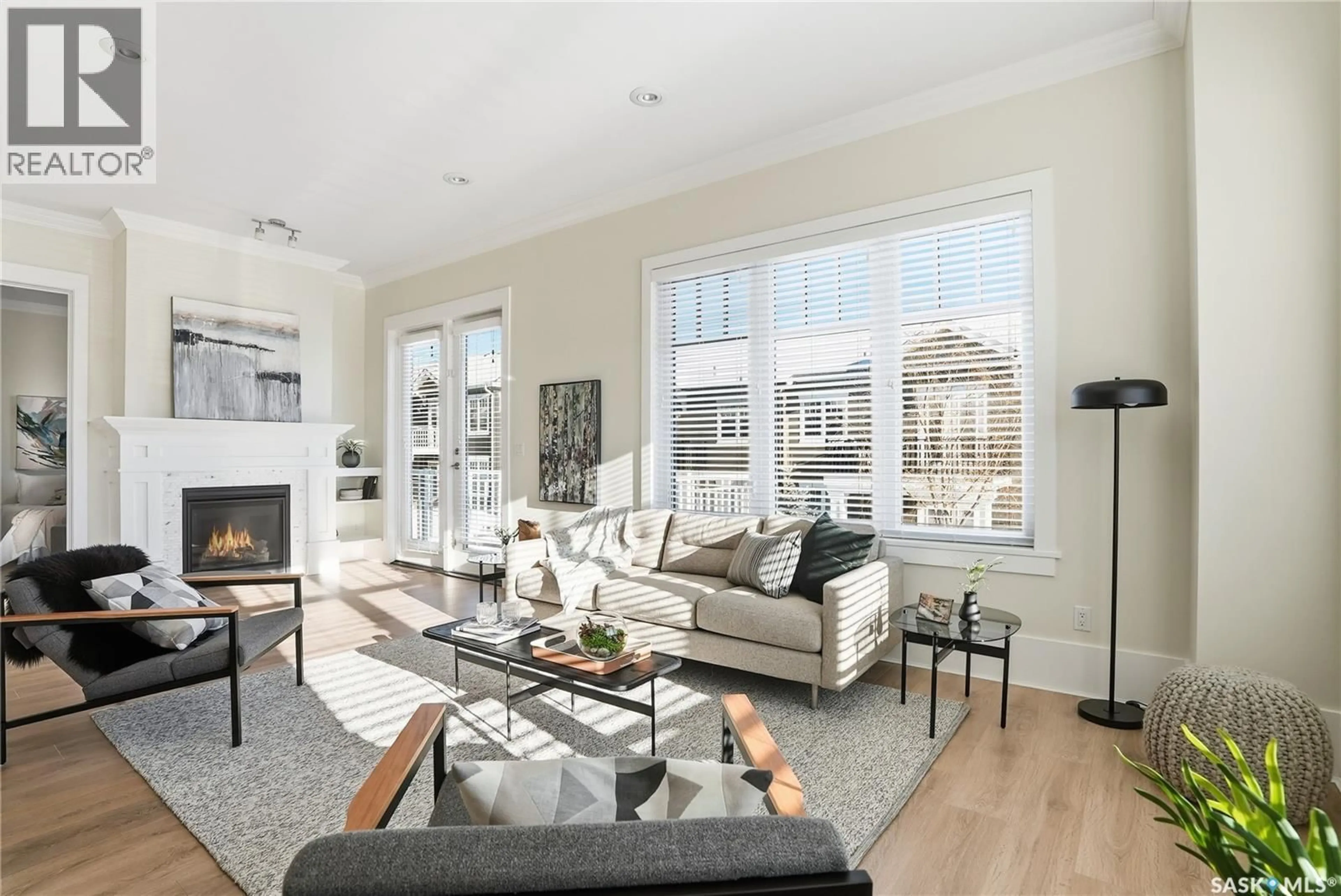 Living room with furniture, unknown for 32 115 MEADOWS BOULEVARD, Saskatoon Saskatchewan S7V0E6