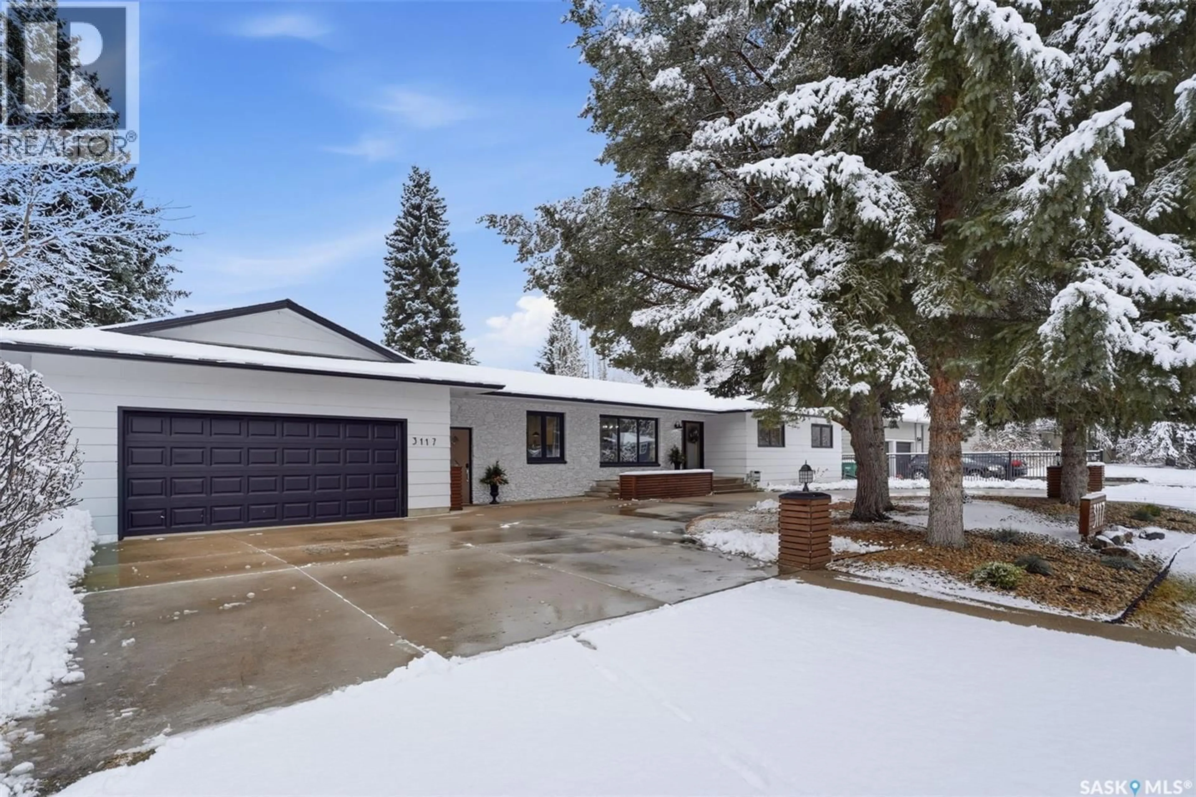 Home with vinyl exterior material, street for 3117 ORTONA STREET, Saskatoon Saskatchewan S7M3R3