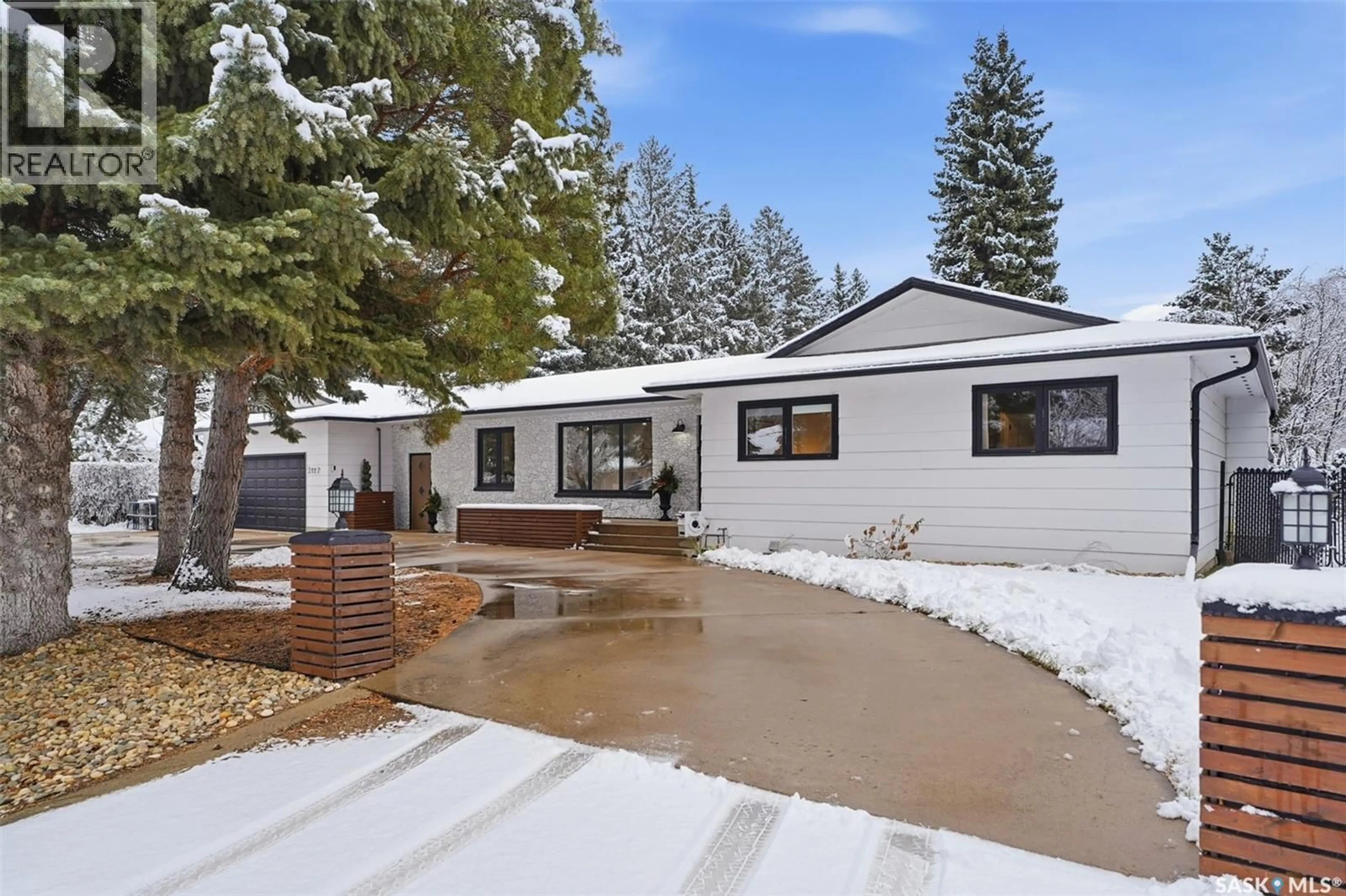 Home with vinyl exterior material, street for 3117 ORTONA STREET, Saskatoon Saskatchewan S7M3R3