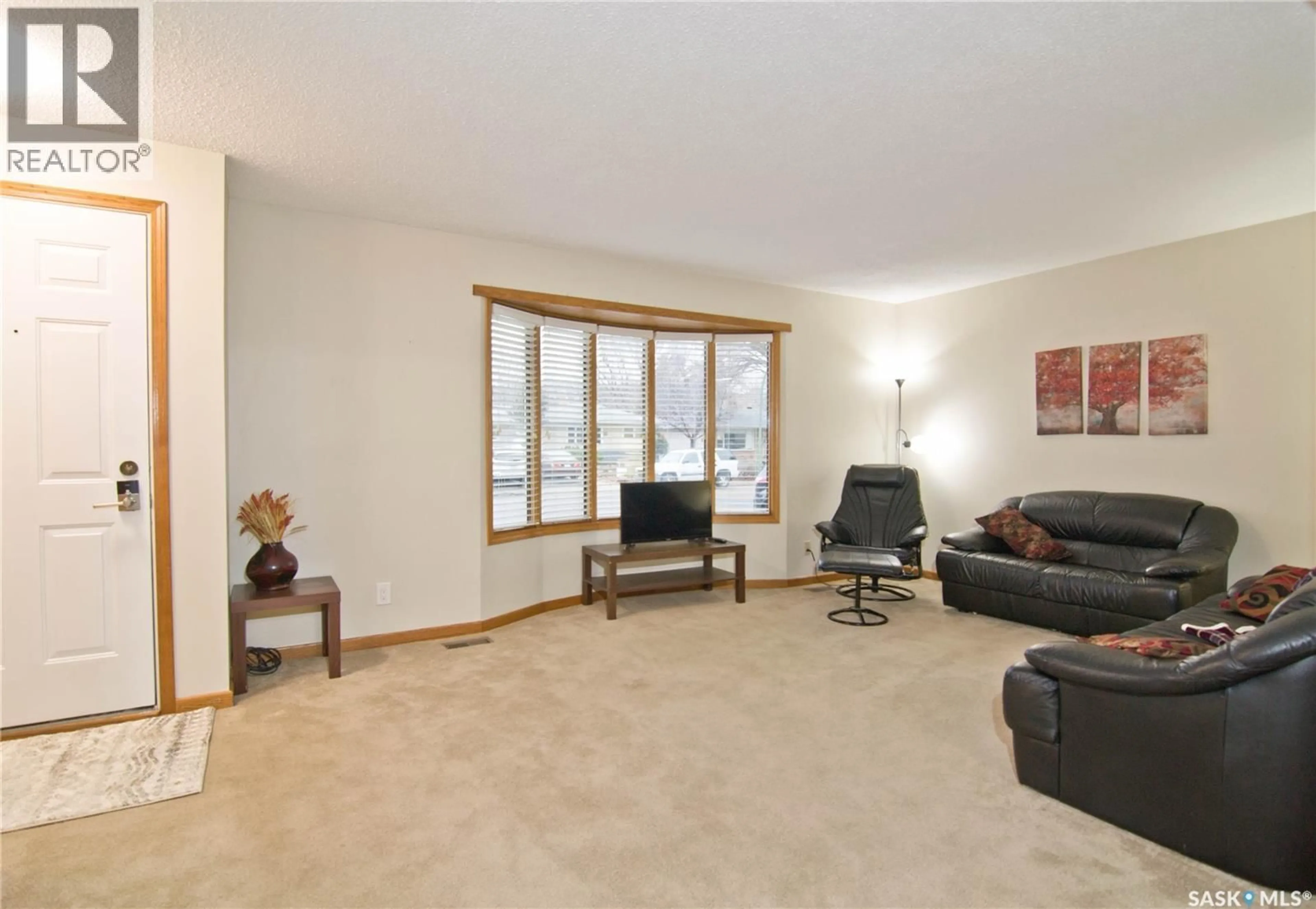 Living room with furniture, unknown for 409 GARNET STREET, Regina Saskatchewan S4R3T2