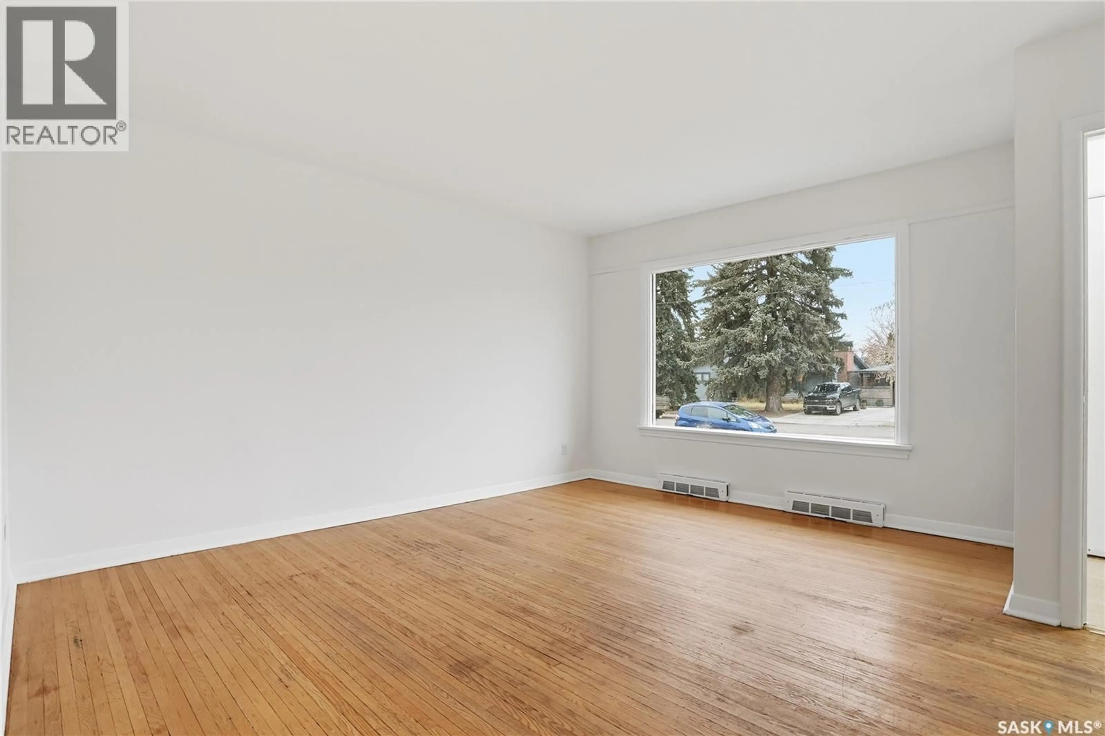 A pic of a room for 1222 10TH STREET E, Saskatoon Saskatchewan S7H0H9