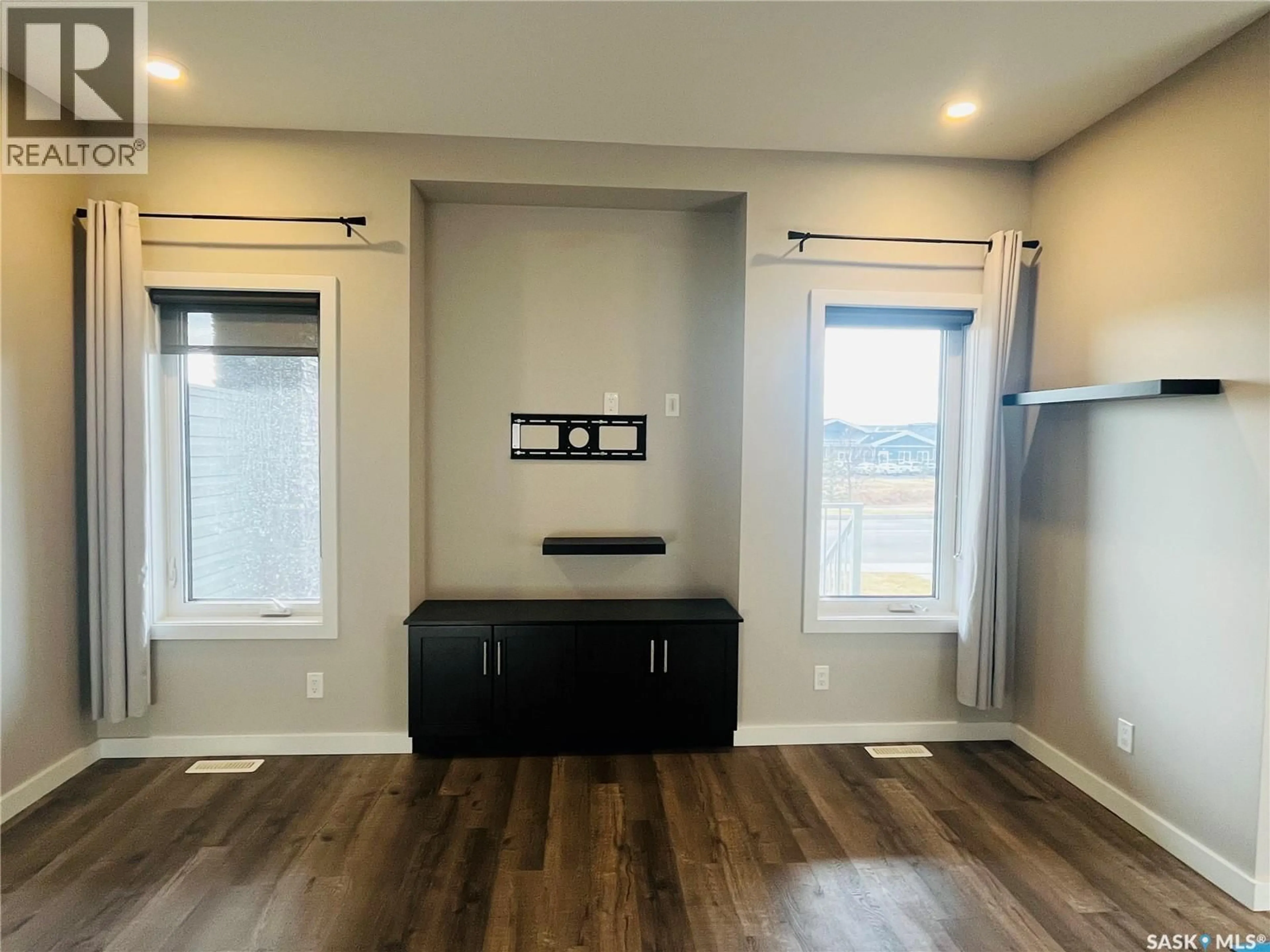 A pic of a room for 505 DOUGLAS DRIVE, Swift Current Saskatchewan S9H5R6