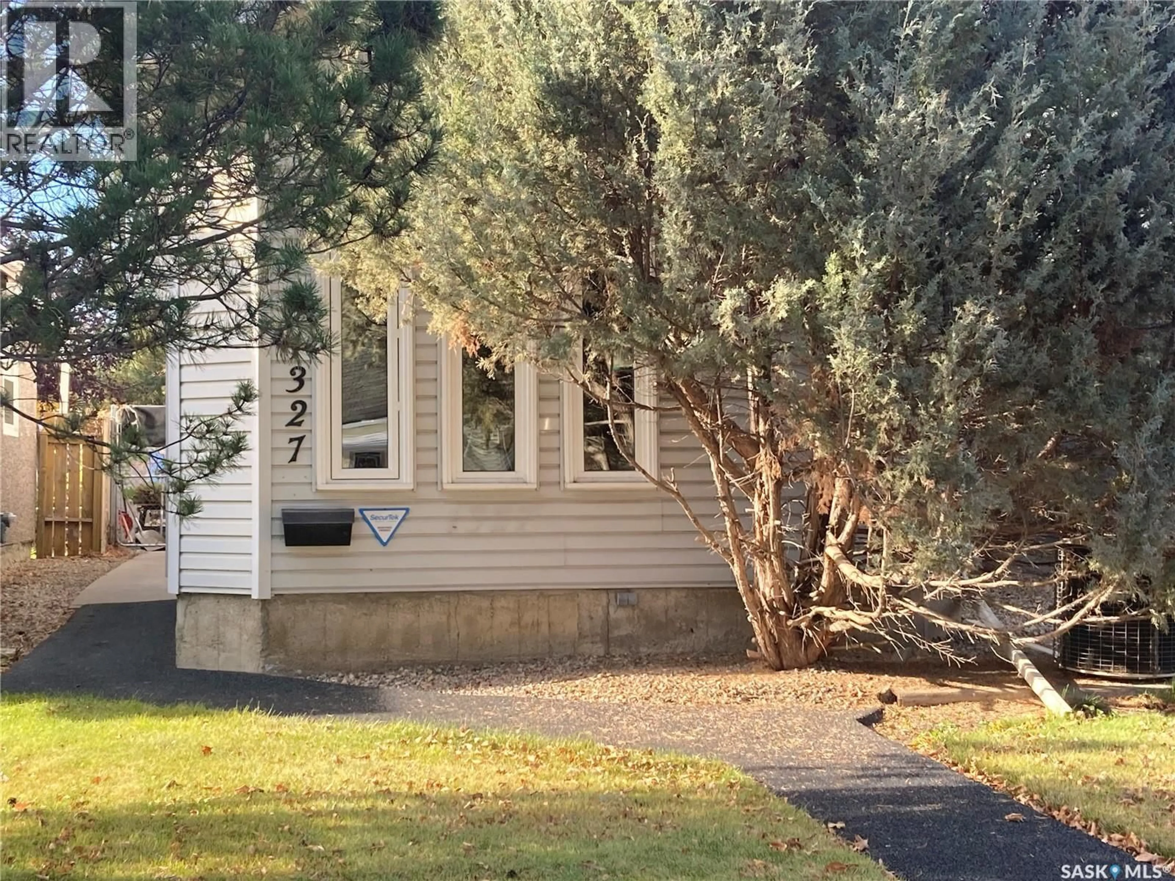 Unknown for 1327 2ND AVENUE, Saskatoon Saskatchewan S7K1Y7