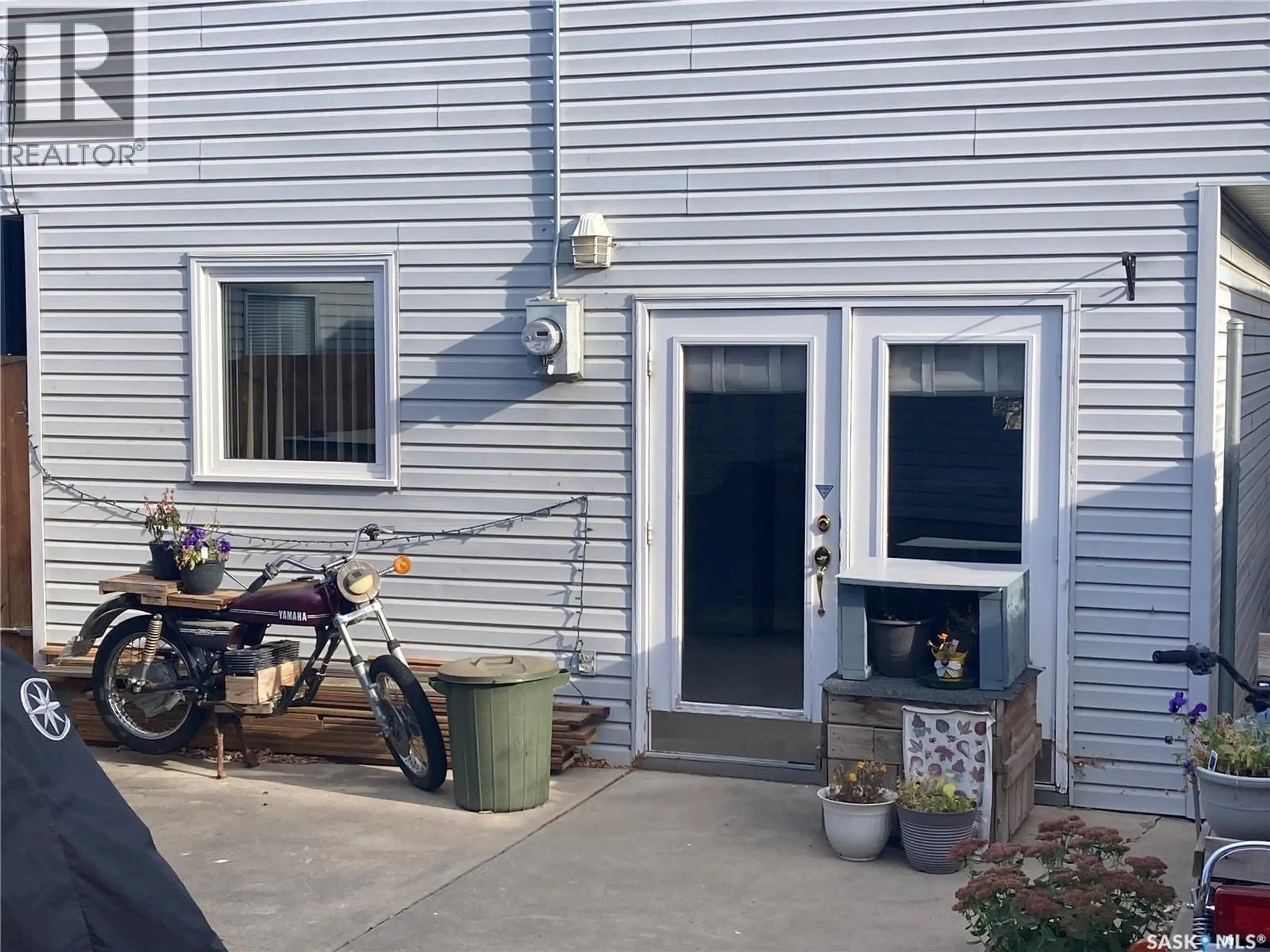 Unknown for 1327 2ND AVENUE, Saskatoon Saskatchewan S7K1Y7